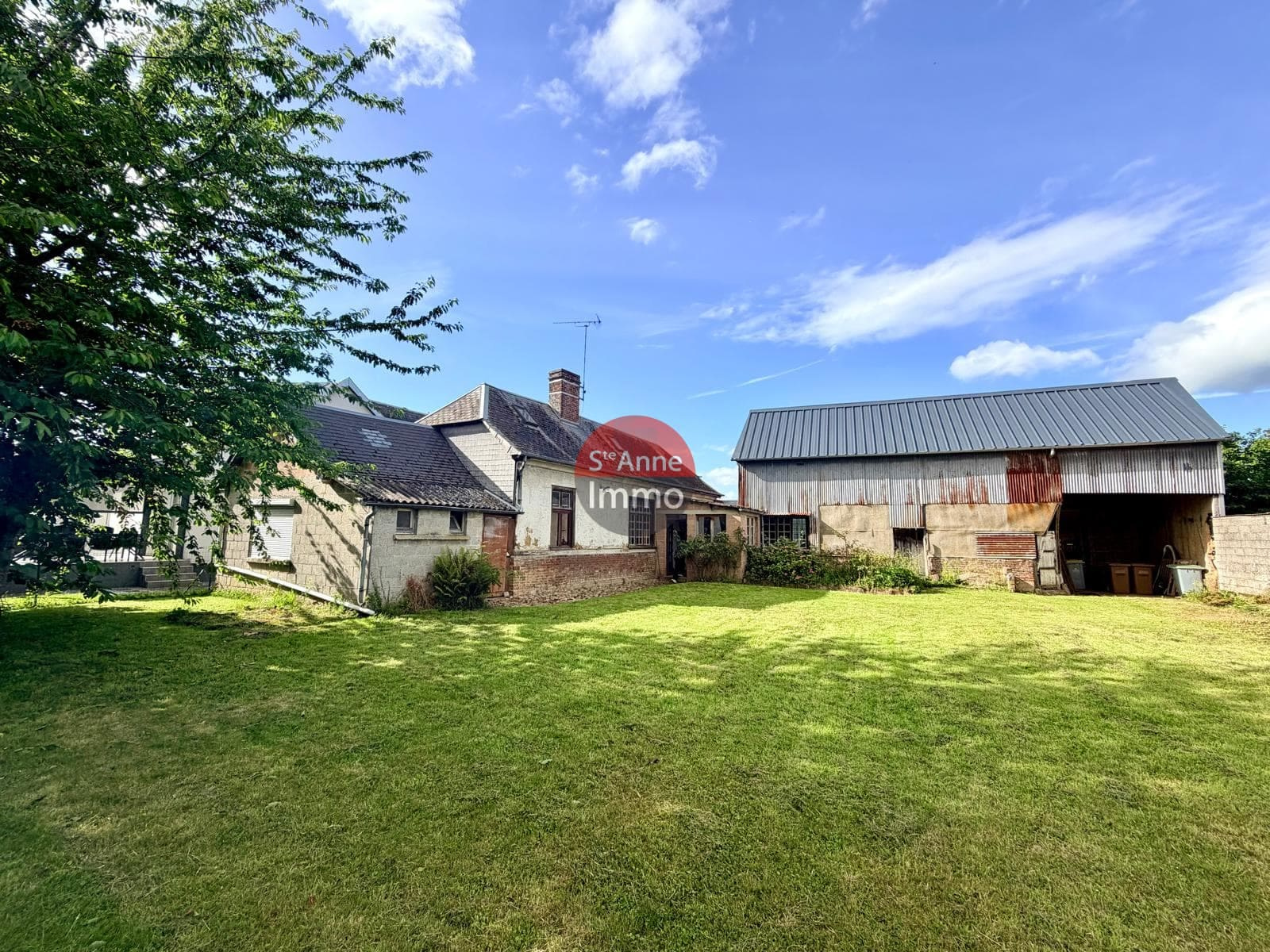 Immo80 – L'immobilier à Amiens et dans la Somme-VILLERS-BOCAGE – MAISON – 125 M2 – 3 CHAMBRES – DEPENDANCE – JARDIN