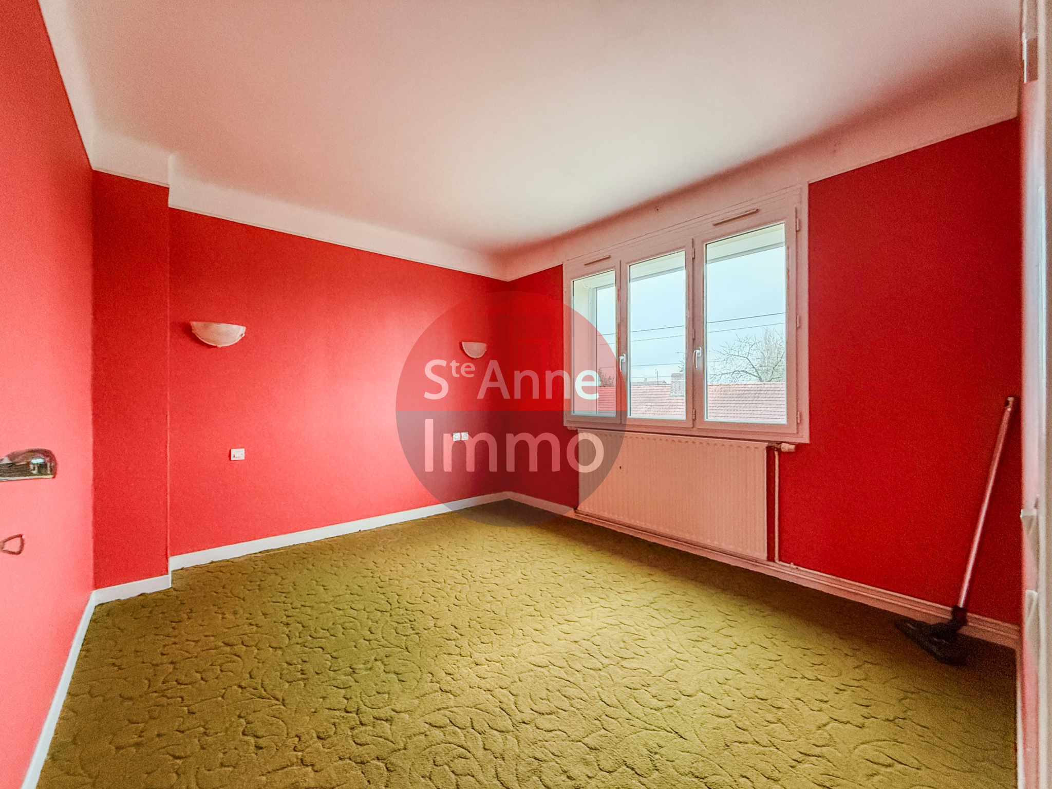 Immo80 – L'immobilier à Amiens et dans la Somme-VRELY – MAISON INDIVIDUELLE – 3 CHAMBRES – SOUS SOL COMPLET AMENAGE – DEPENDANCES – GARAGE – CAVE – JARDIN