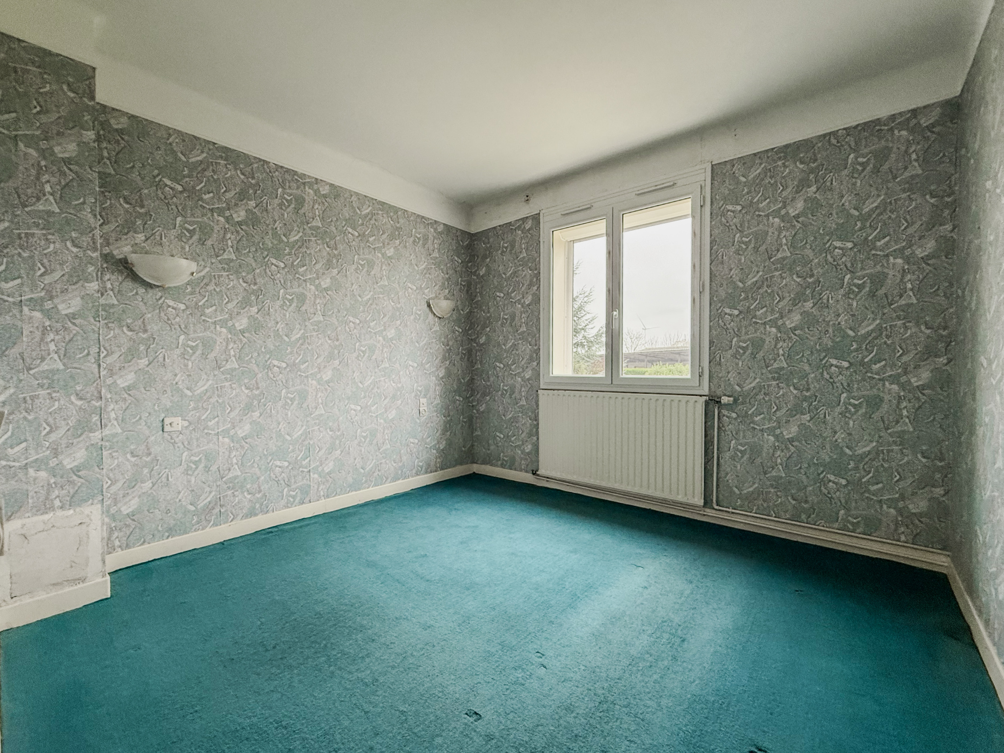 Immo80 – L'immobilier à Amiens et dans la Somme-VRELY – MAISON INDIVIDUELLE – 3 CHAMBRES – SOUS SOL COMPLET AMENAGE – DEPENDANCES – GARAGE – CAVE – JARDIN