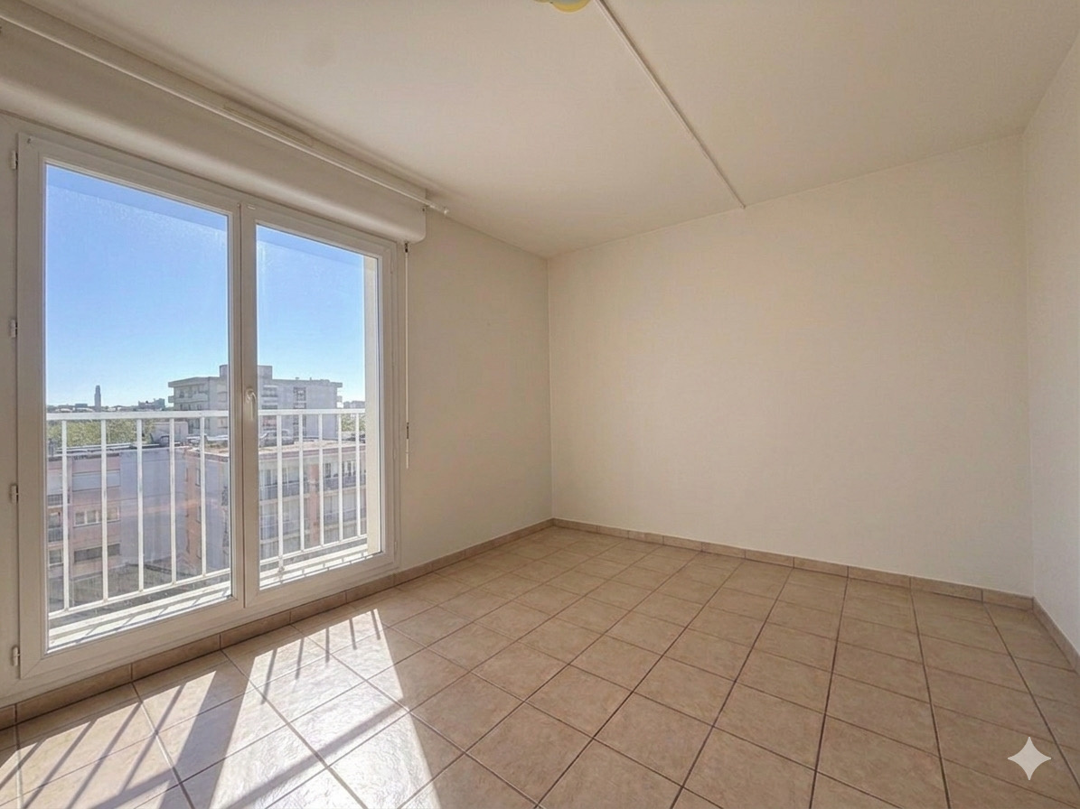 Immo80 – L'immobilier à Amiens et dans la Somme-AMIENS – QUARTIER LA HOTOIE – APPARTEMENT T4 – DERNIER ETAGE – PLACE DE PARKING – 1 ASCENSEUR