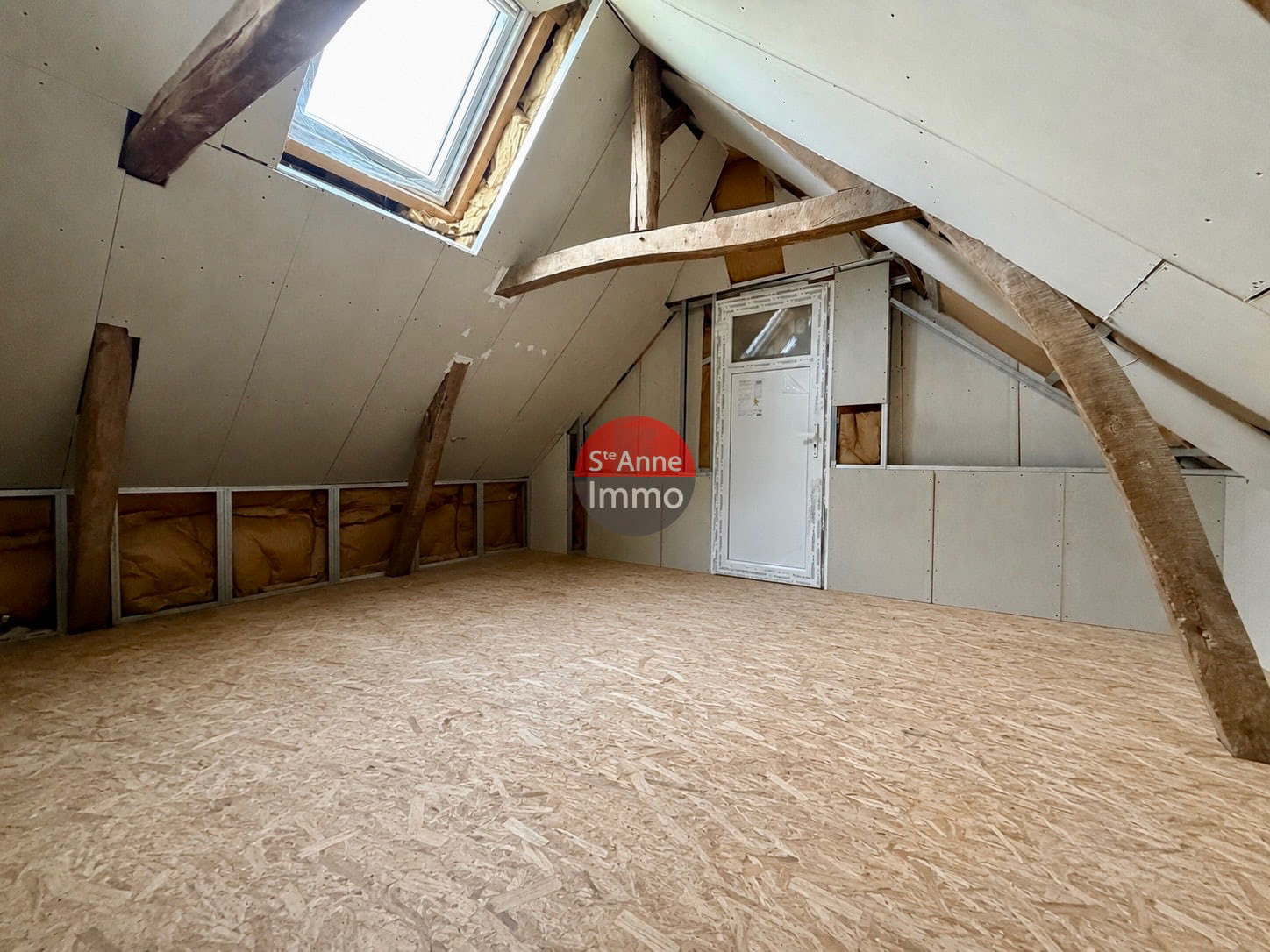 Immo80 – L'immobilier à Amiens et dans la Somme-FORCEVILLE – COPRS DE FERME – 165m2 – 4 CHAMBRES – JARDIN – DÉPENDANCES