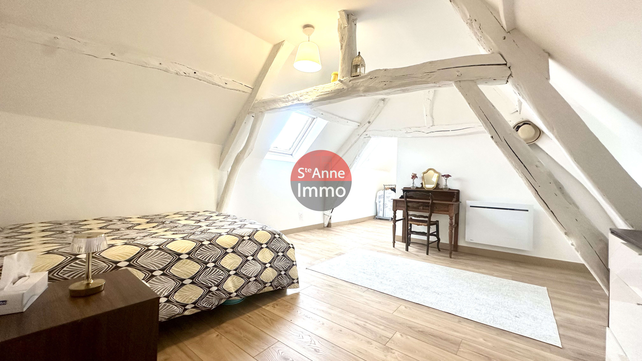 Immo80 – L'immobilier à Amiens et dans la Somme-ESQUENNOY – MAISON – 5 CHAMBRES – JARDIN – DEPENDANCES – CAVE