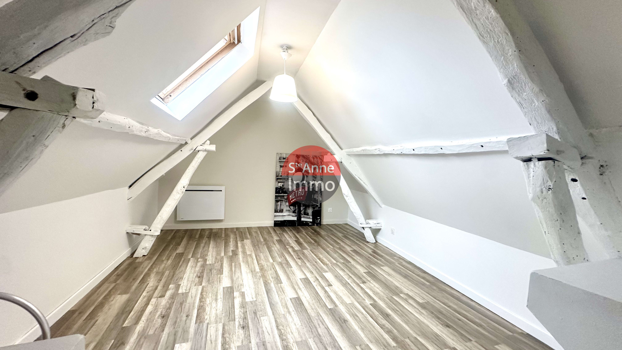 Immo80 – L'immobilier à Amiens et dans la Somme-ESQUENNOY – MAISON – 5 CHAMBRES – JARDIN – DEPENDANCES – CAVE