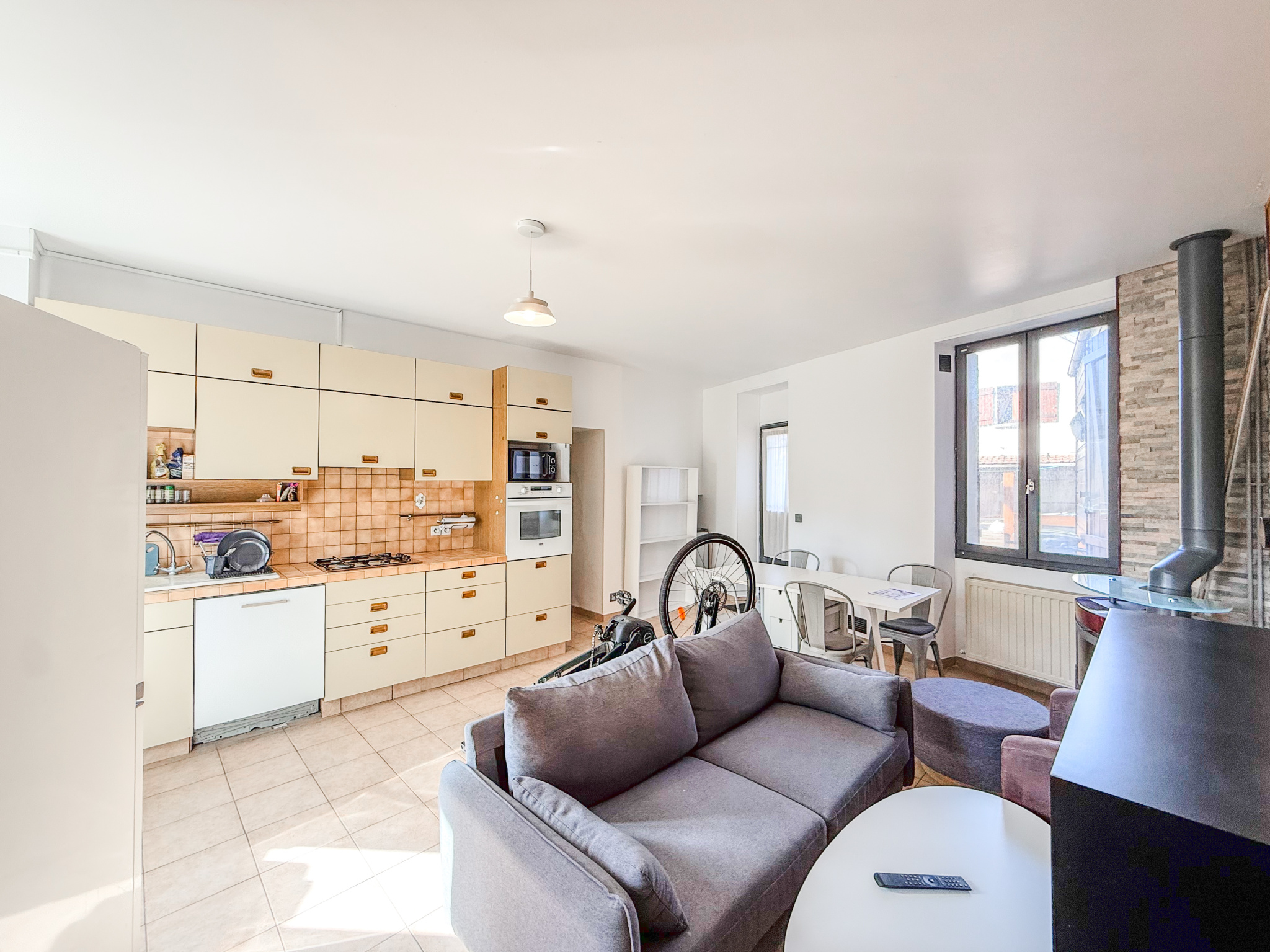 Immo80 – L'immobilier à Amiens et dans la Somme-FONTENAY-EN-PARISIS – MAISON SEMI-MITOYENNE – 5 CHAMBRES – COUR –...