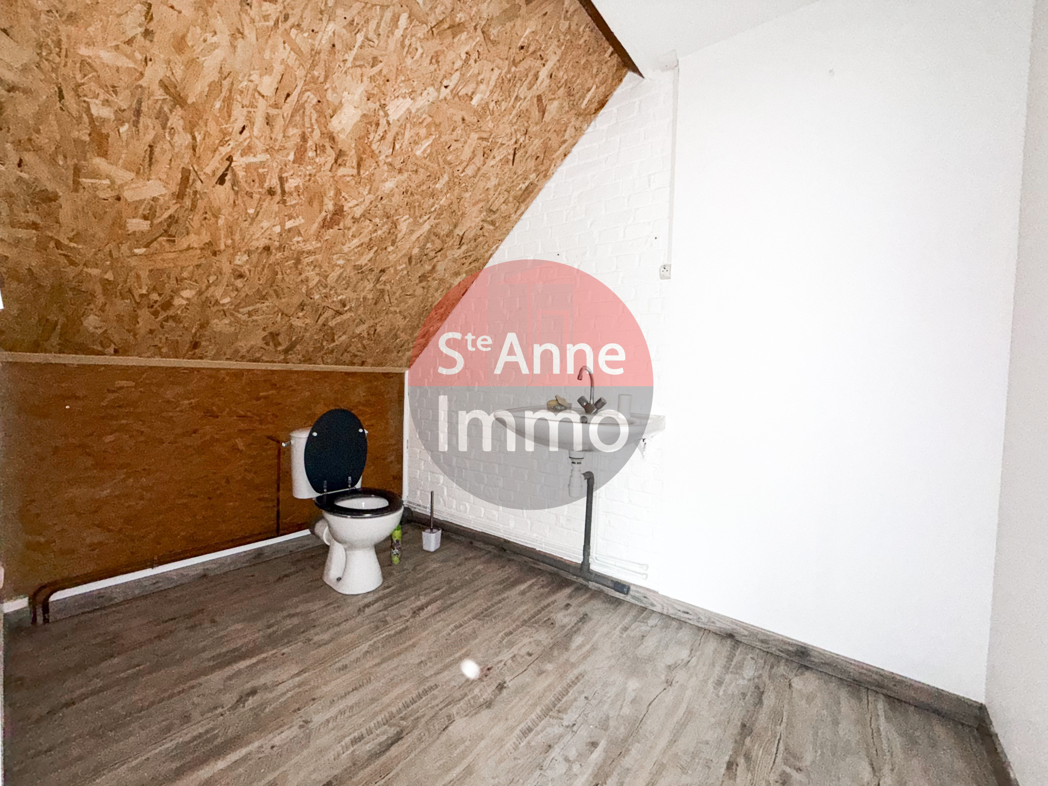 Immo80 – L'immobilier à Amiens et dans la Somme-ORVILLERS-SOREL – MAISON INDIVIDUELLE – 3 CHAMBRES – AUTONOMIE DE PLAIN PIED – TRAVAUX – GARAGE – CAVE