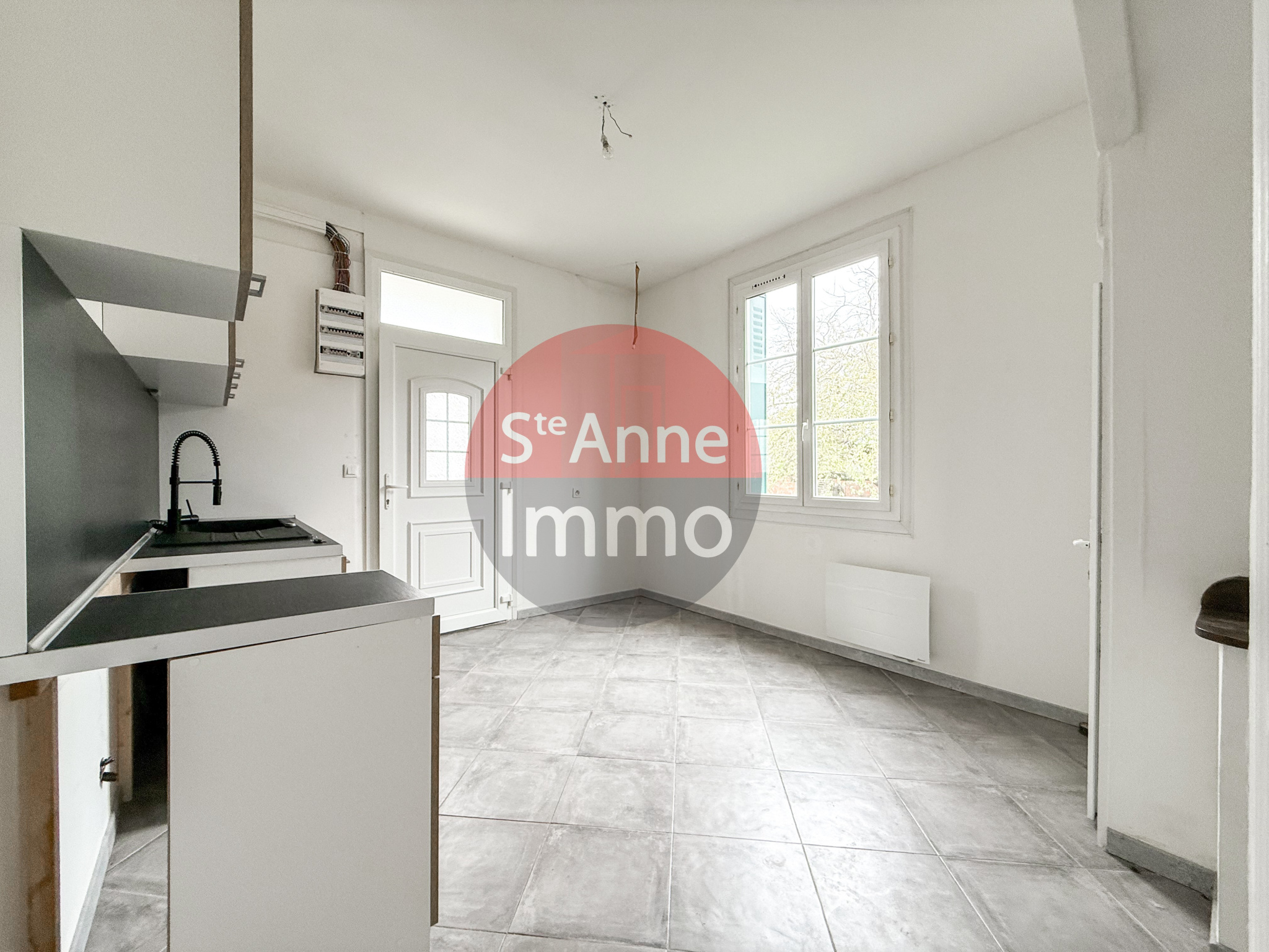 Immo80 – L'immobilier à Amiens et dans la Somme-ORVILLERS-SOREL – MAISON INDIVIDUELLE – 3 CHAMBRES – AUTONOMIE DE PLAIN PIED – TRAVAUX – GARAGE – CAVE