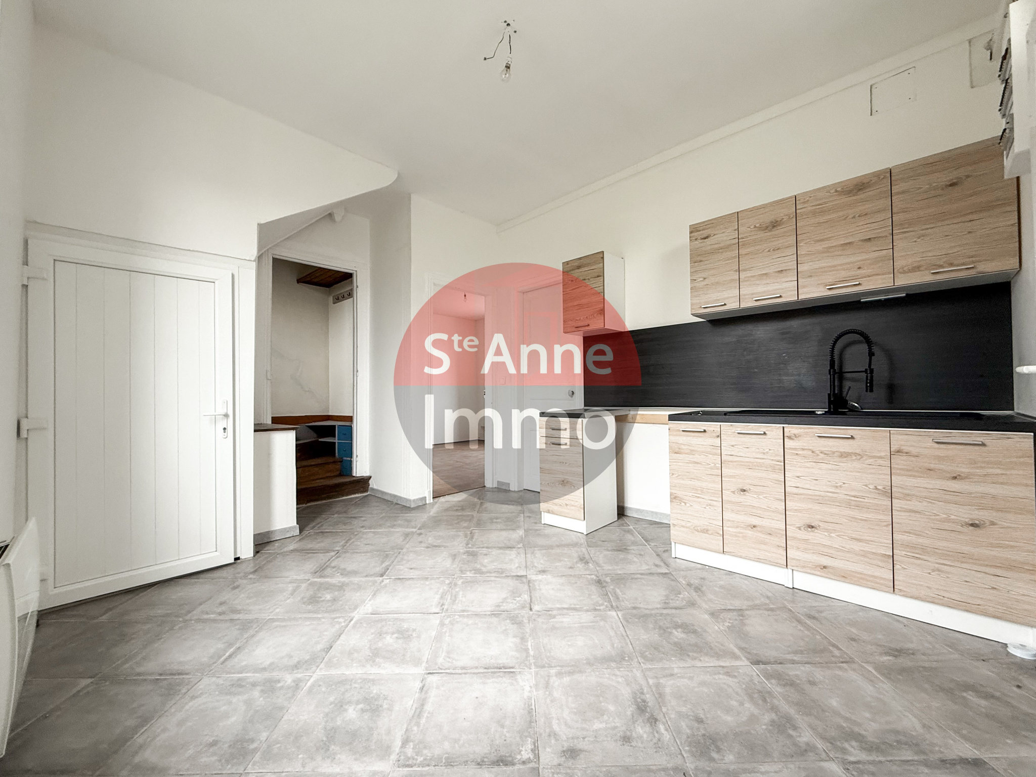 Immo80 – L'immobilier à Amiens et dans la Somme-ORVILLERS-SOREL – MAISON INDIVIDUELLE – 3 CHAMBRES – AUTONOMIE DE PLAIN PIED – TRAVAUX – GARAGE – CAVE