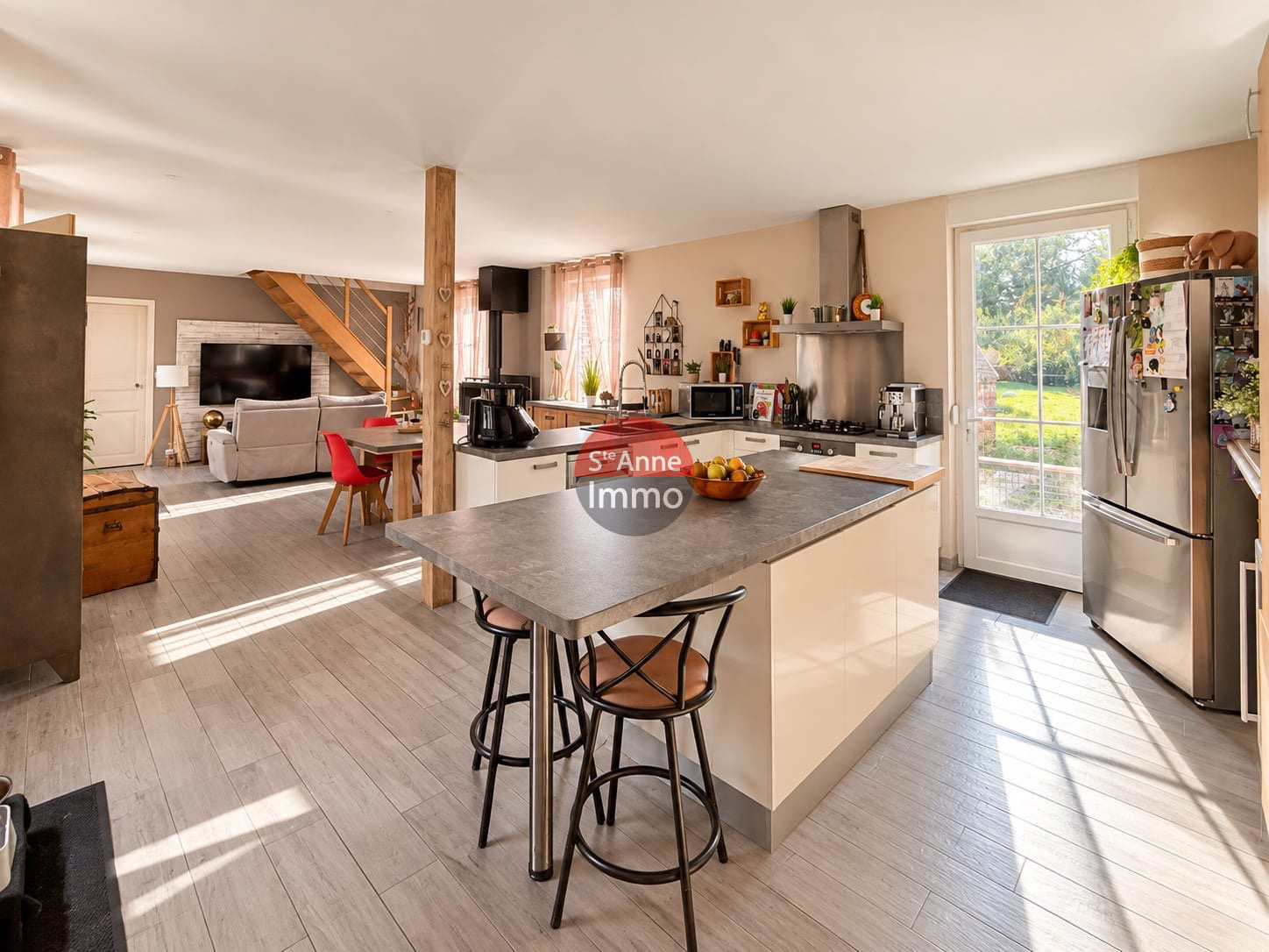 Immo80 – L'immobilier à Amiens et dans la Somme-CHAMPIEN – 120m2 – CORPS DE FERME – 3 CHAMBRES – AUTONOMIE DE PLAIN PIED – DEPENDANCES – GARAGE – COUR – JARDI
