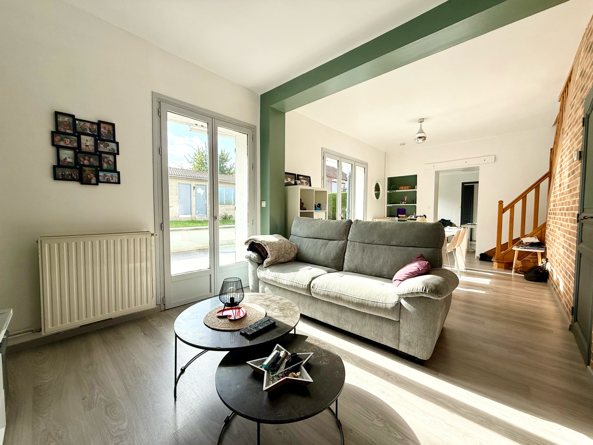 Immo80 – L'immobilier à Amiens et dans la Somme-MONTDIDIER – MAISON SEMI MITOYENNE – 3 CHAMBRES – JARDIN – DEPENDANCE...