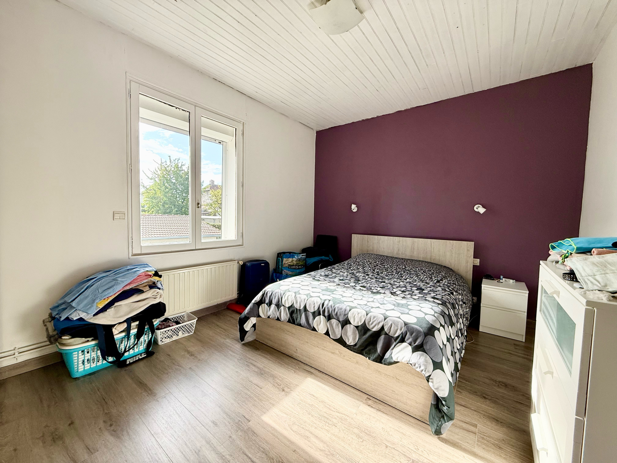 Immo80 – L'immobilier à Amiens et dans la Somme-MONTDIDIER – MAISON SEMI MITOYENNE – 3 CHAMBRES – JARDIN – DEPENDANCE – GARAGE