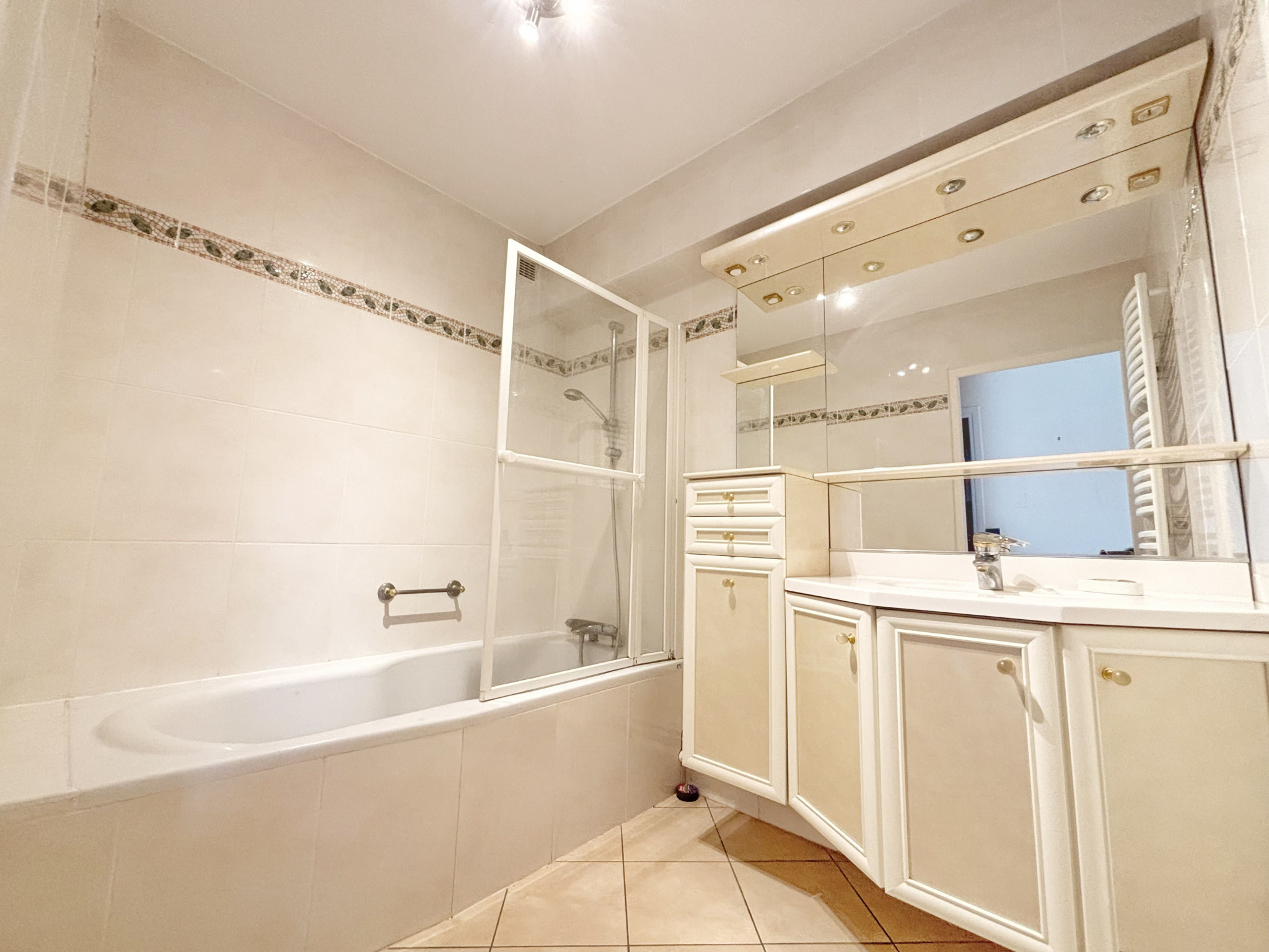 Immo80 – L'immobilier à Amiens et dans la Somme-MAISON – 5 chambres – 159 M2 – JARDIN – GARAGE