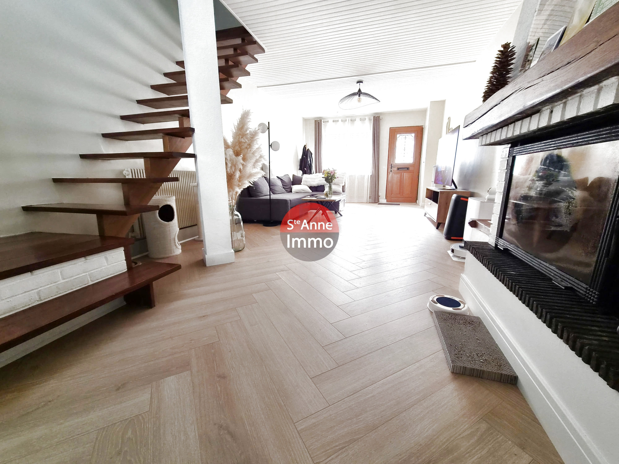 Immo80 – L'immobilier à Amiens et dans la Somme-AMIENS – SAINTE ANNE – A 5 MIN DE LA GARE – AMIENOISE DE 94 M2 – 3 CHAMBRES AVEC COUR ET DEPENDANCE