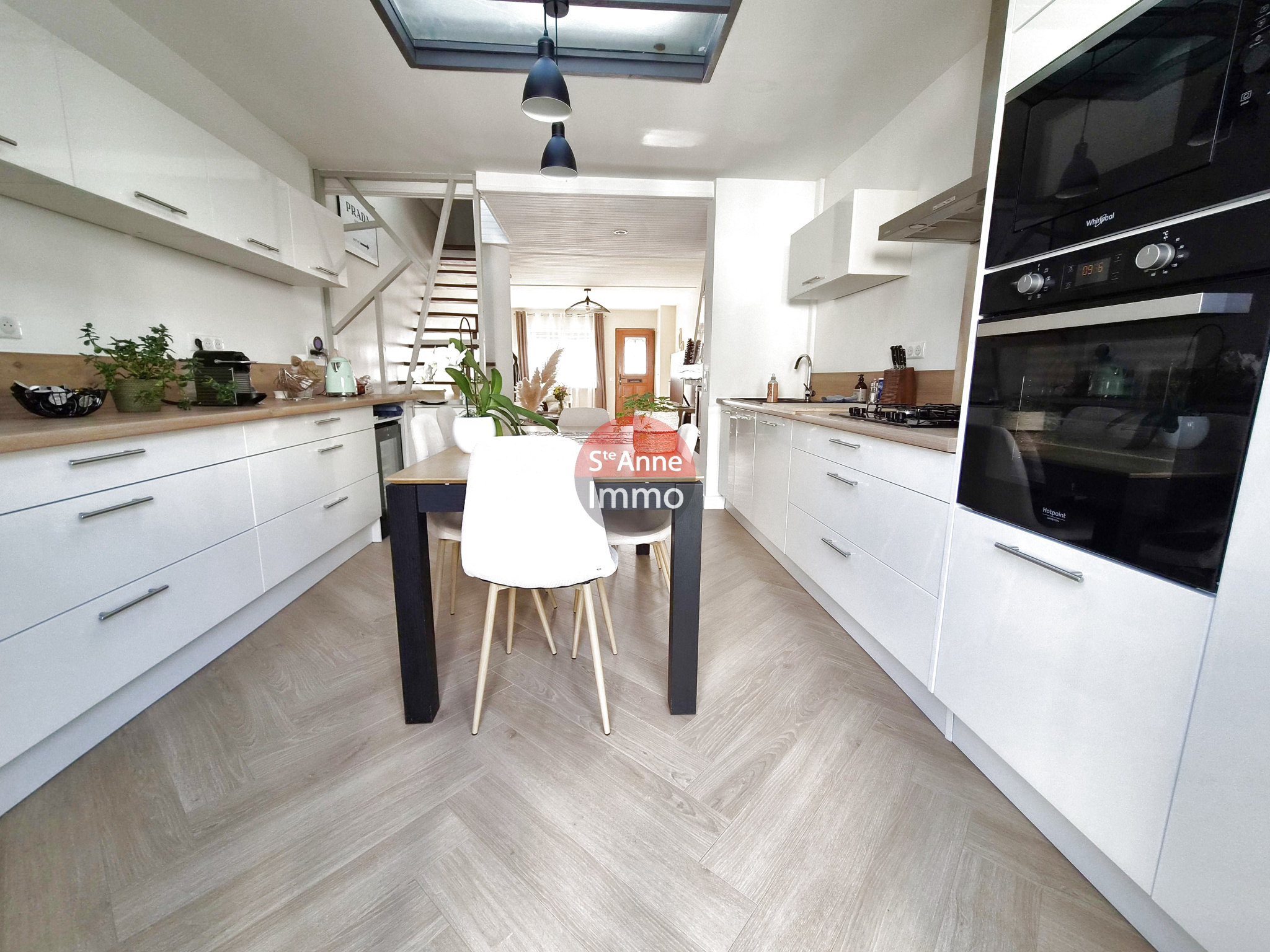 Immo80 – L'immobilier à Amiens et dans la Somme-AMIENS – SAINTE ANNE – A 5 MIN DE LA GARE – AMIENOISE DE 94 M2 – 3 CHAMBRES AVEC COUR ET DEPENDANCE