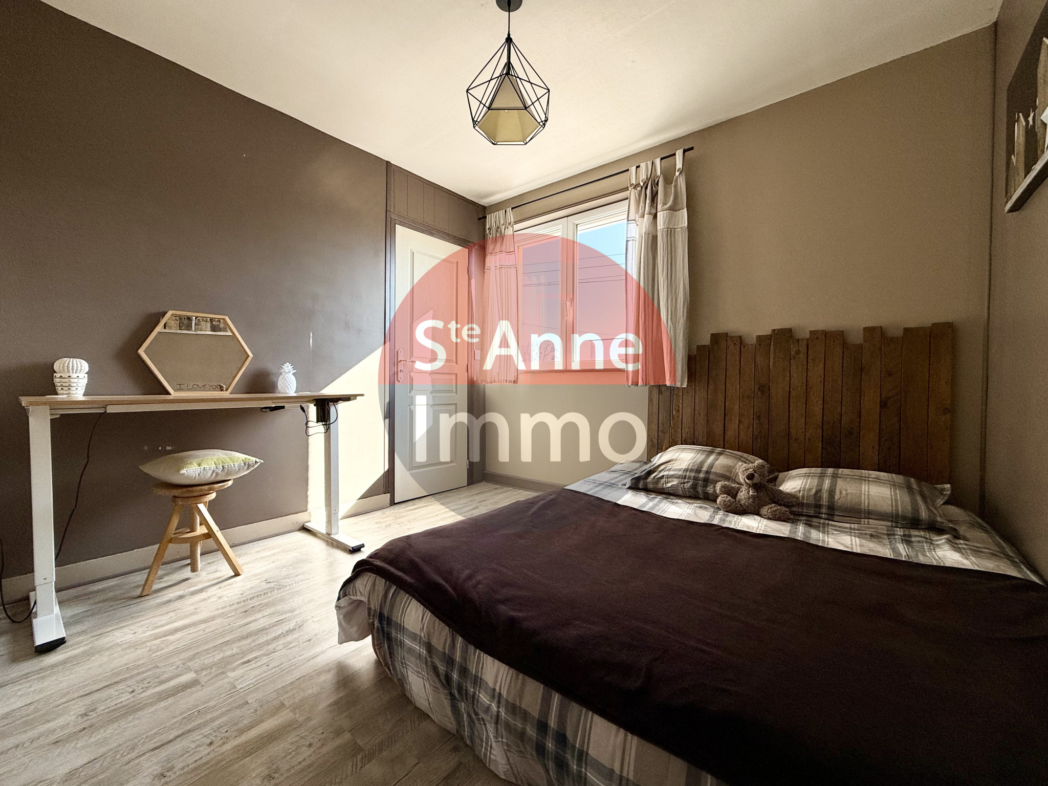 Immo80 – L'immobilier à Amiens et dans la Somme-SAVEUSE – PAVILLON INDIVIDUEL – 4 CHAMBRES – JARDIN – DOUBLE GARAGES – DEPENDANCES – CAVE