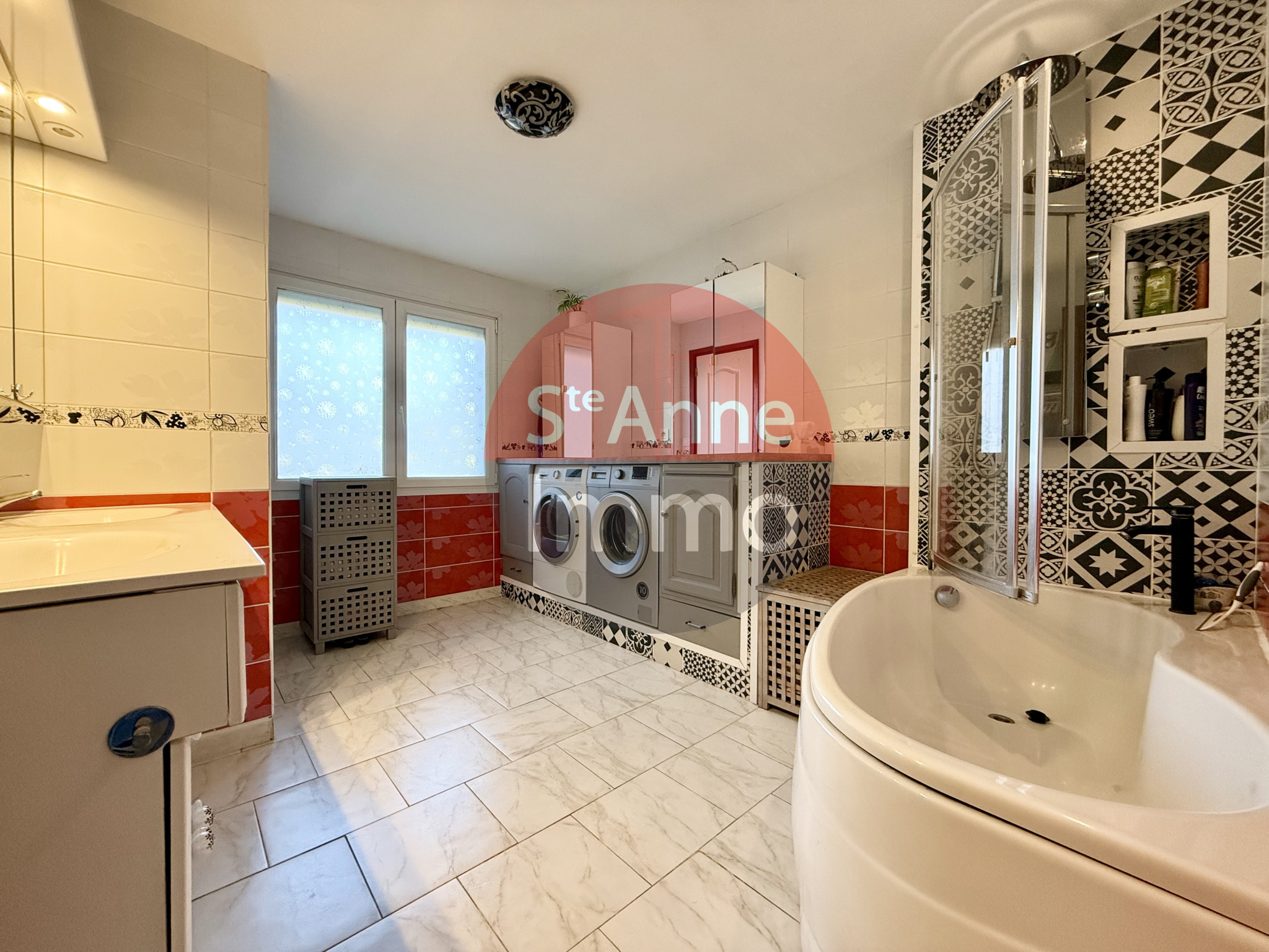 Immo80 – L'immobilier à Amiens et dans la Somme-SAVEUSE – PAVILLON INDIVIDUEL – 4 CHAMBRES – JARDIN – DOUBLE GARAGES – DEPENDANCES – CAVE