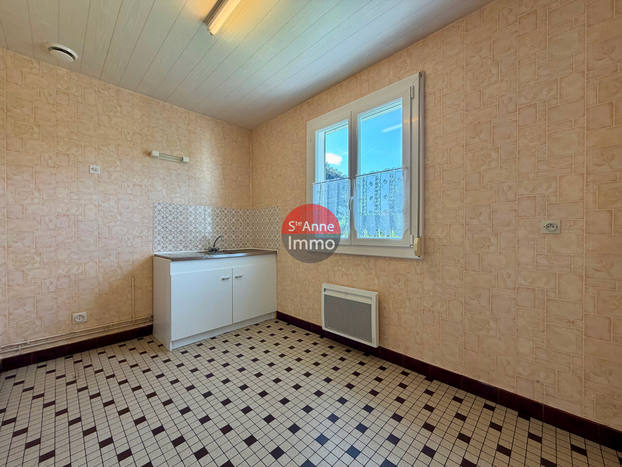Immo80 – L'immobilier à Amiens et dans la Somme-FLAUCOURT – PAVILLON – PLAIN PIED – 80m2 – 2 CHAMBRES – 1 BUREAU – JARDIN – GARAGE