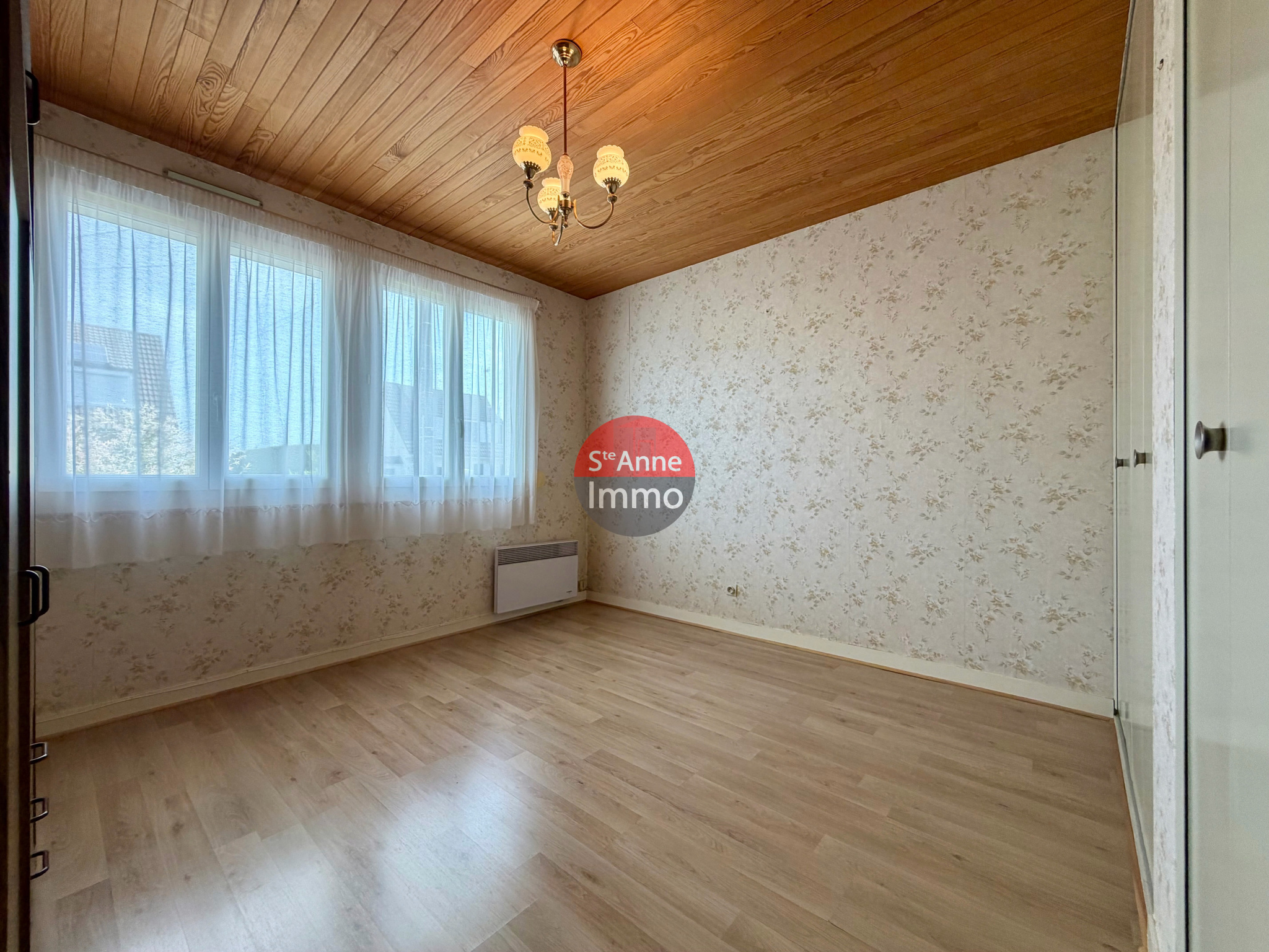 Immo80 – L'immobilier à Amiens et dans la Somme-FLAUCOURT – PAVILLON – PLAIN PIED – 80m2 – 2 CHAMBRES – 1 BUREAU – JARDIN – GARAGE