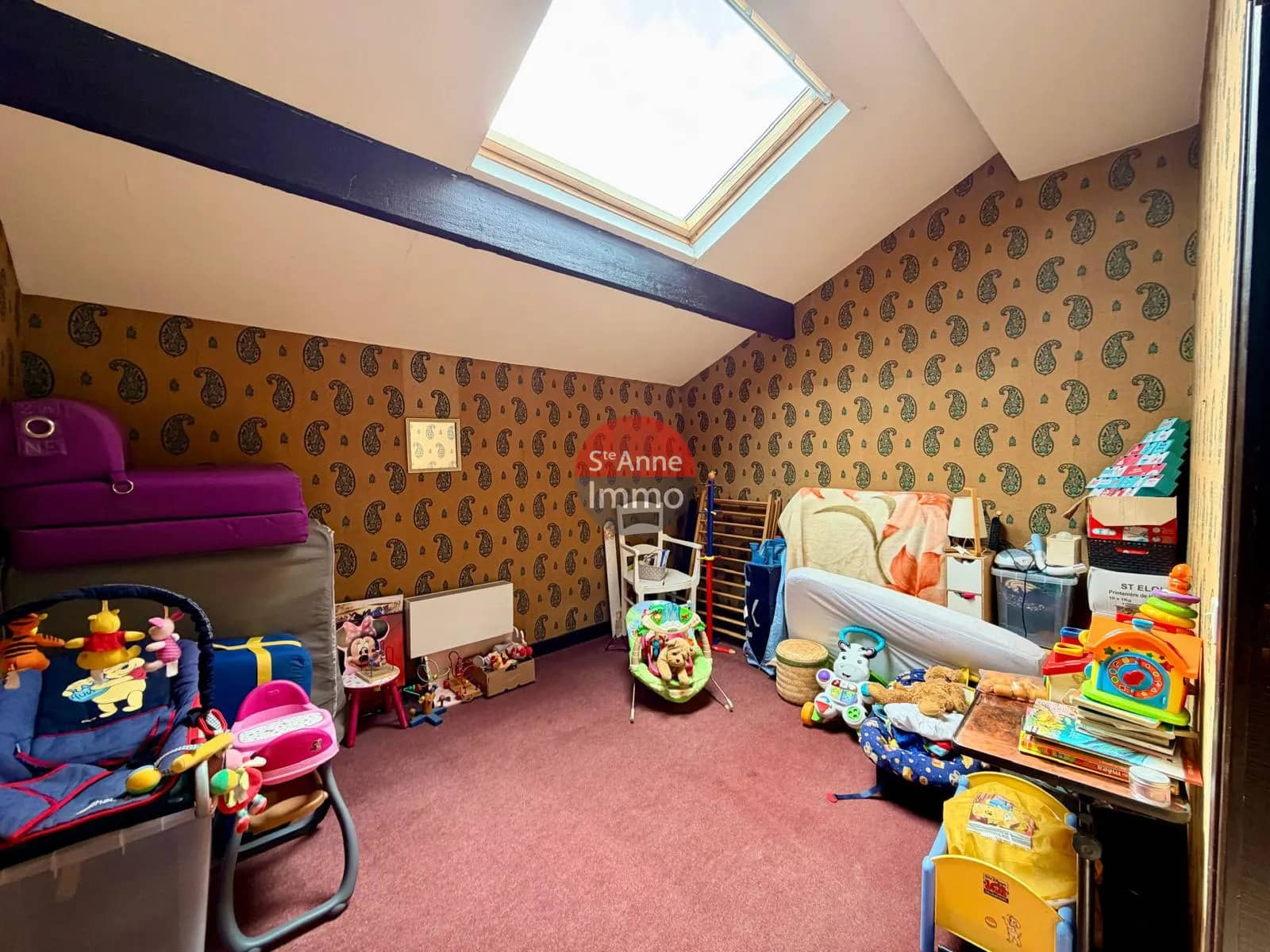 Immo80 – L'immobilier à Amiens et dans la Somme-VAUX-EN-AMIENOIS – MAISON – 8 CHAMBRES –  JARDIN – GARAGE