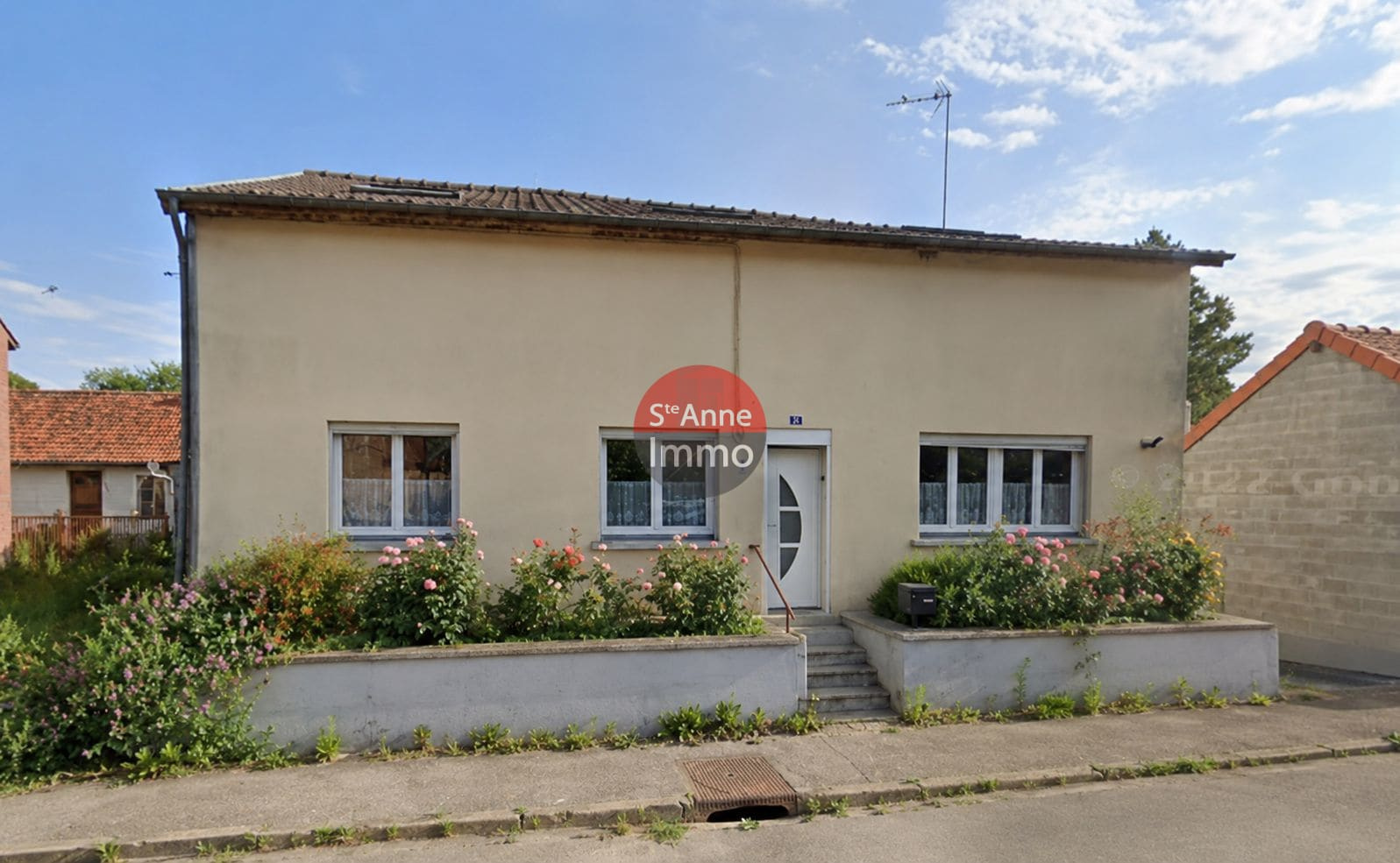 Immo80 – L'immobilier à Amiens et dans la Somme-VAUX-EN-AMIENOIS – MAISON – 8 CHAMBRES –  JARDIN – GARAGE