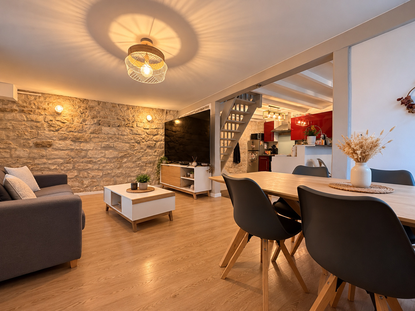 Immo80 – L'immobilier à Amiens et dans la Somme-COMPIEGNE – PAVILLON INDIVIDUEL – JARDIN – PAS DE TRAVAUX – CAVE
