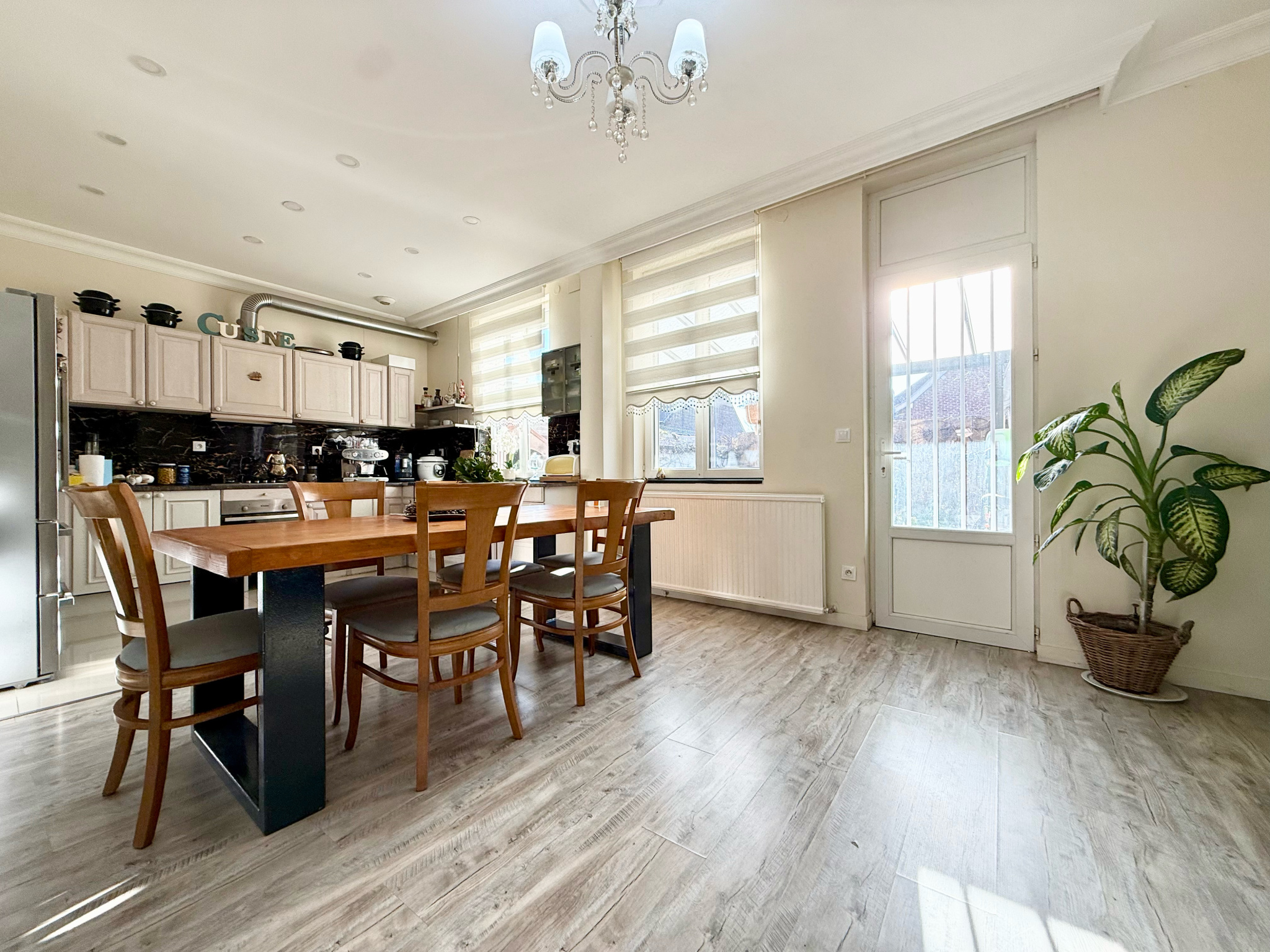 Immo80 – L'immobilier à Amiens et dans la Somme-FOUILLOY – MAISON SEMI MITOYENNE – 4 CHAMBRES – JARDIN – DEPENDANCE