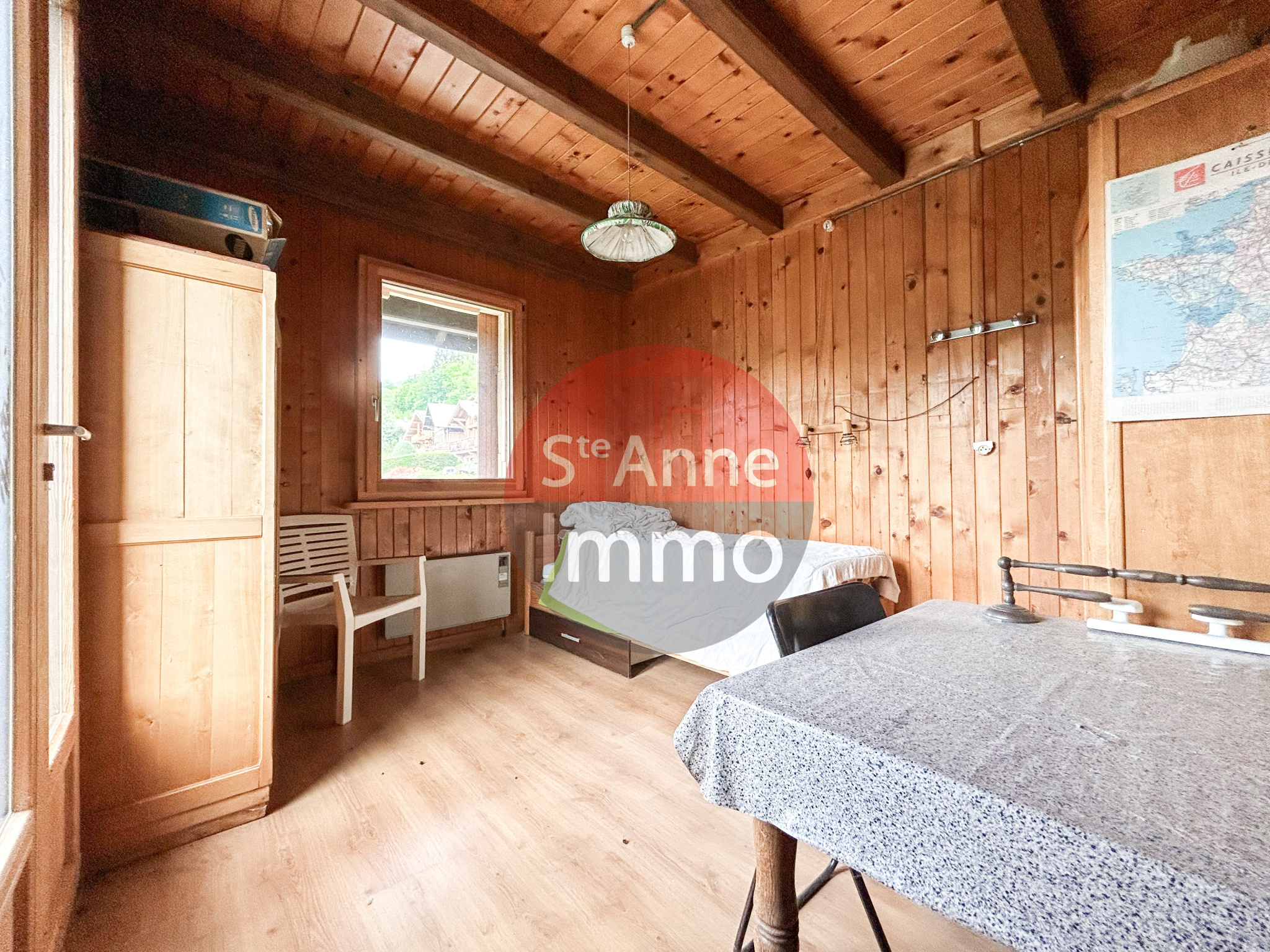 Immo80 – L'immobilier à Amiens et dans la Somme-SAMOENS – CHALET – 4 CHAMBRES – GARAGE – JARDIN – COUR