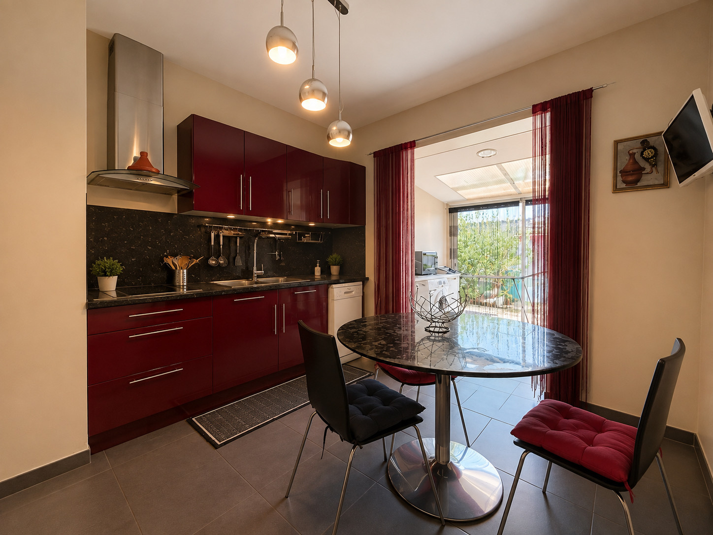 Immo80 – L'immobilier à Amiens et dans la Somme-AMIENS – QUARTIER GARE LA VALLÉE – PAVILLON INDIVIDUEL AVEC ETAGE – JARDIN – GARAGE – DEPENDANCES – TERRASSE