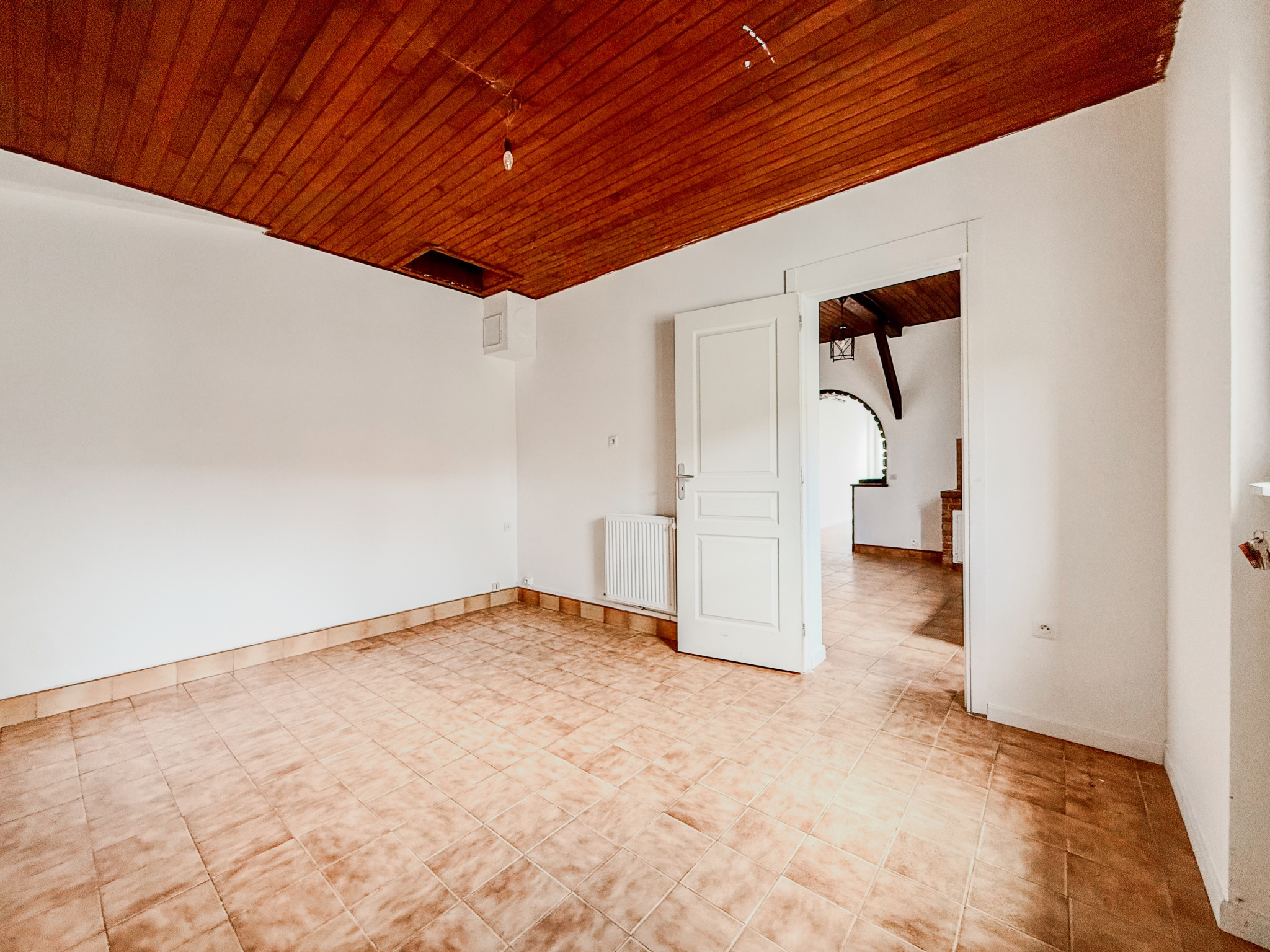 Immo80 – L'immobilier à Amiens et dans la Somme-MEHARICOURT – MAISON – 110m2 – 4 CHAMBRES – AUTONOMIE DE PLAIN PIED – JARDIN – DEPENDANCES