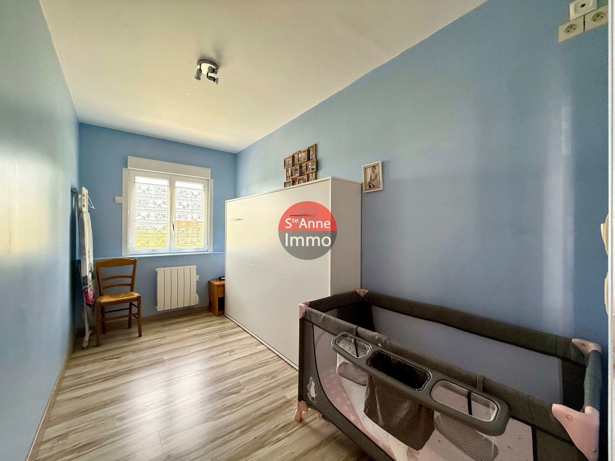 Immo80 – L'immobilier à Amiens et dans la Somme-DAMERY – CORPS DE FERME – 5 CHAMBRES – AUTONOMIE DE PLAIN PIED – DEPENDANCES – GARAGE – JARDIN – COUR – CAVE