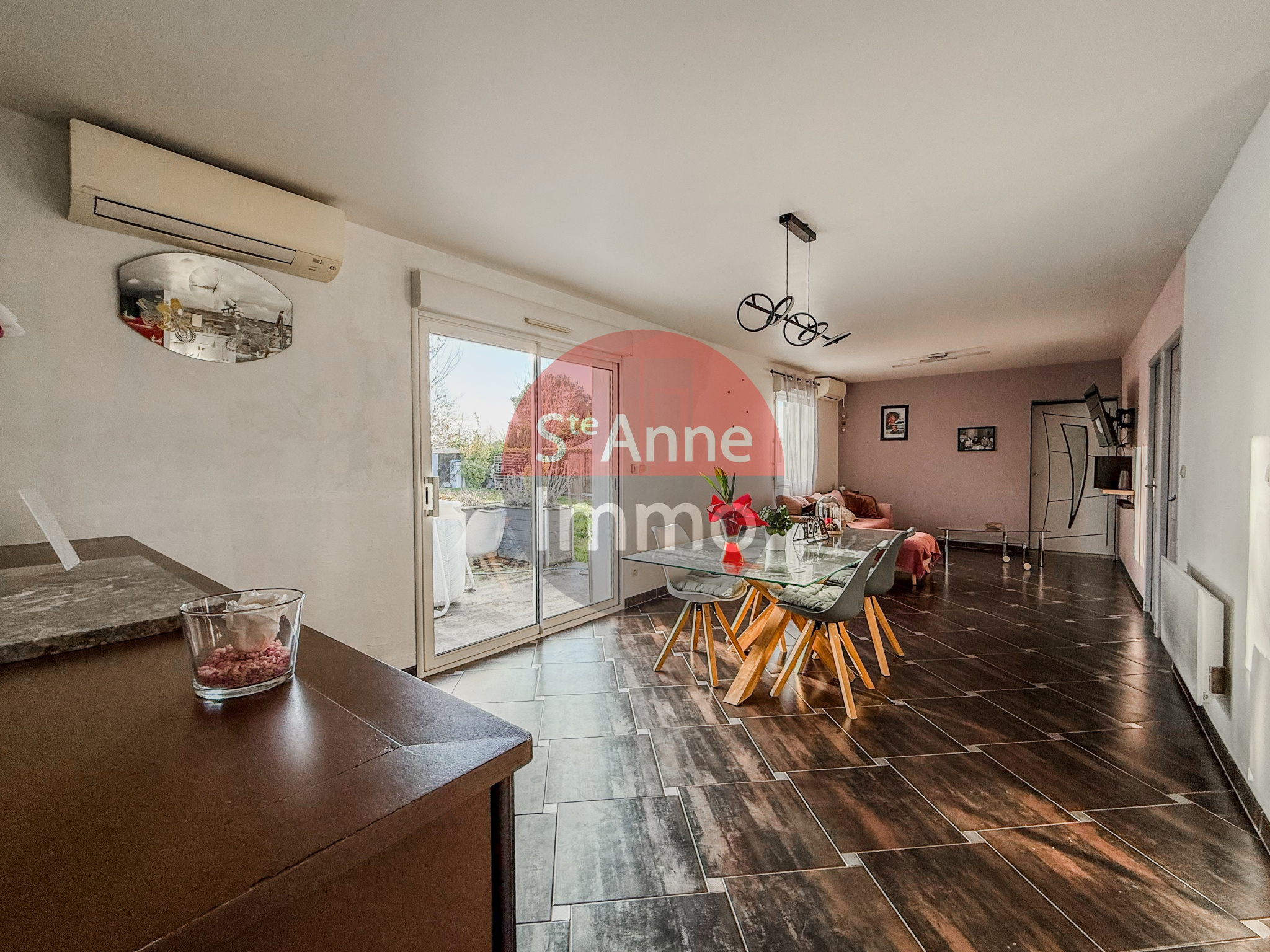 Immo80 – L'immobilier à Amiens et dans la Somme-ROSIERES-EN-SANTERRE – MAISON – 4 CHAMBRES – AUTONOMIE DE PLAIN PIED – GARAGE – TERRASSE – COUR