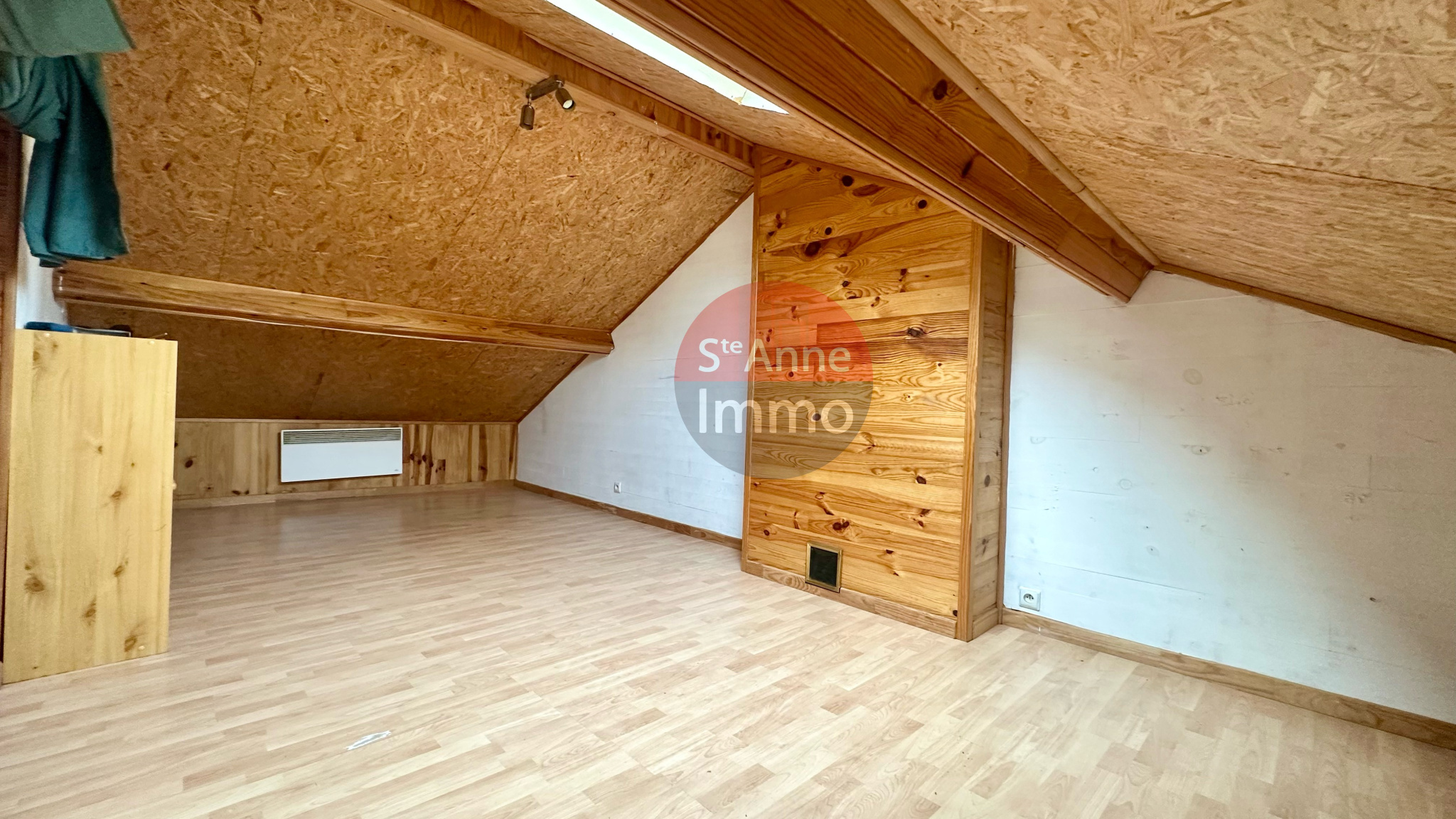 Immo80 – L'immobilier à Amiens et dans la Somme-BOSQUEL – MAISON SEMI-MITOYENNE – JARDIN – GARAGE