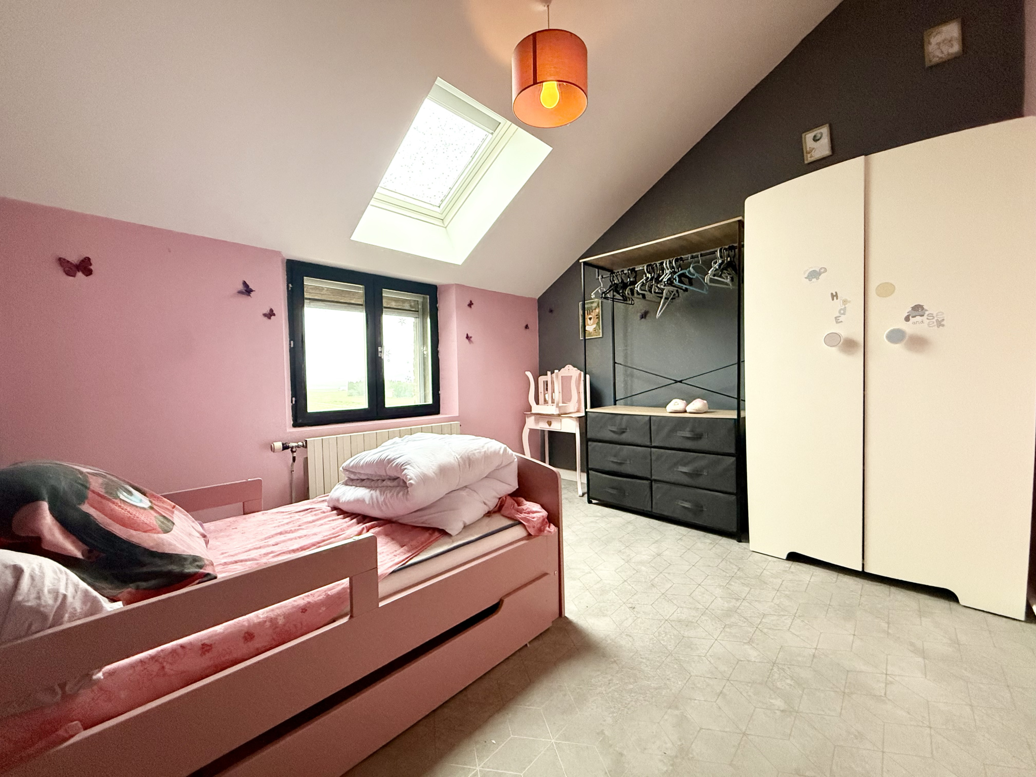 Immo80 – L'immobilier à Amiens et dans la Somme-LE FRESTOY-VAUX – CORPS DE FERME – DEPENDANCES – APT T3 A RENOVER – COUR – JARDIN