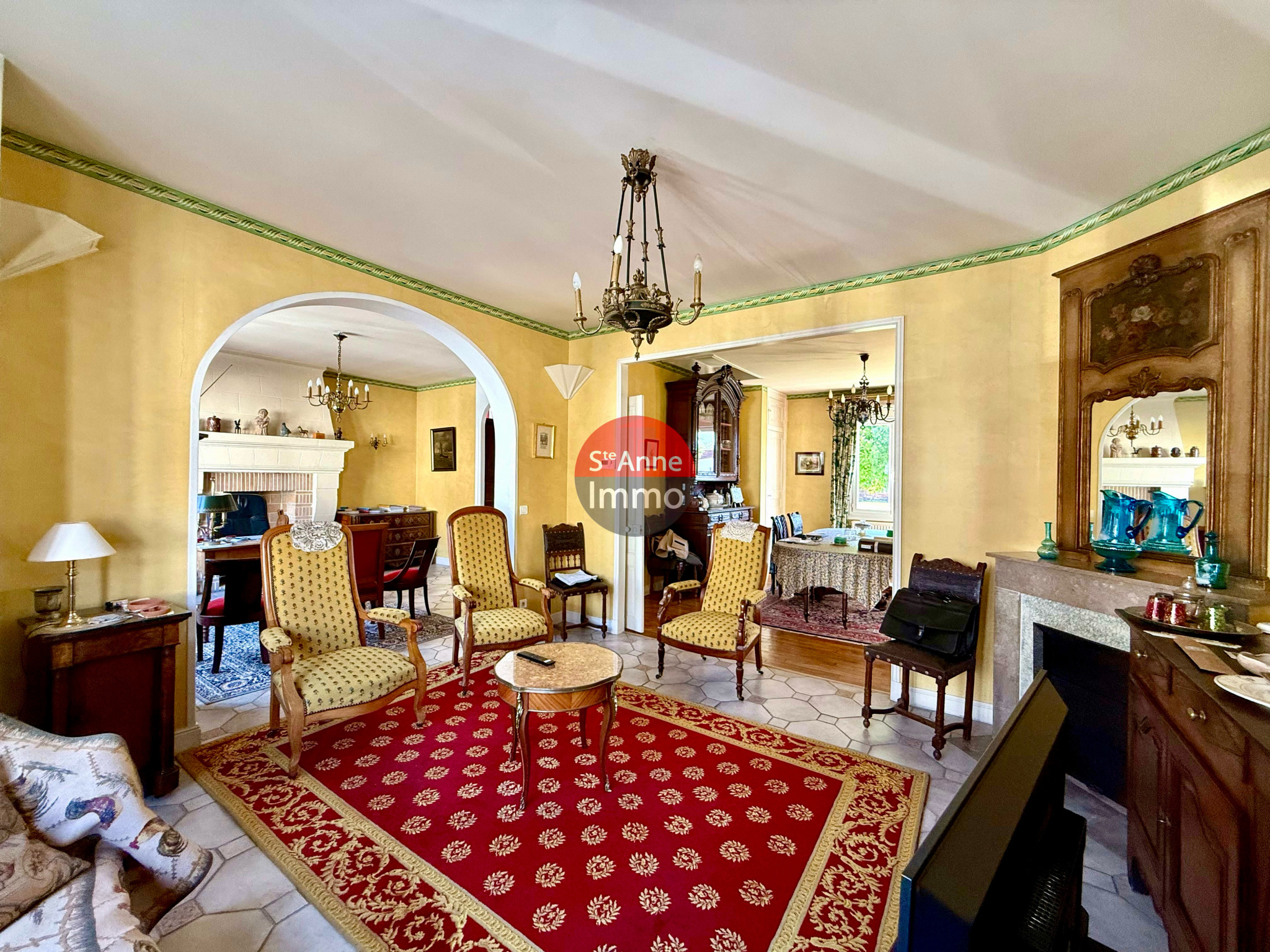 Immo80 – L'immobilier à Amiens et dans la Somme-ROSIERES-EN-SANTERRE – MAISON INDIVIDUELLE – 4 CHAMBRES – JARDIN – GARAGE – CAVE – DEPENDANCES