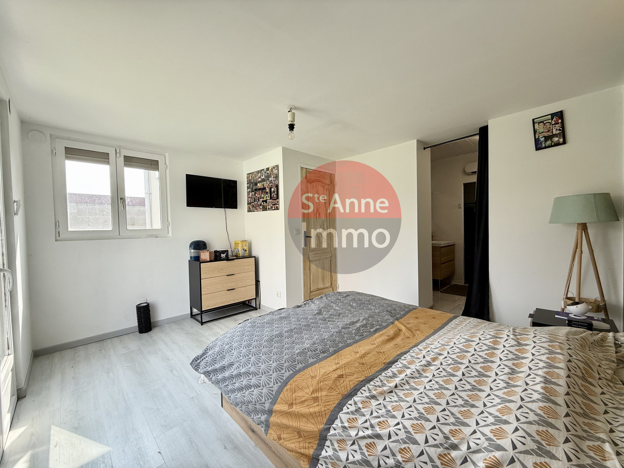 Immo80 – L'immobilier à Amiens et dans la Somme-CERISY – 102 m2 – MAISON INDIVIDUELLE – PLAIN PIED – 3 CHAMBRES – GARAGE – JARDIN – COUR
