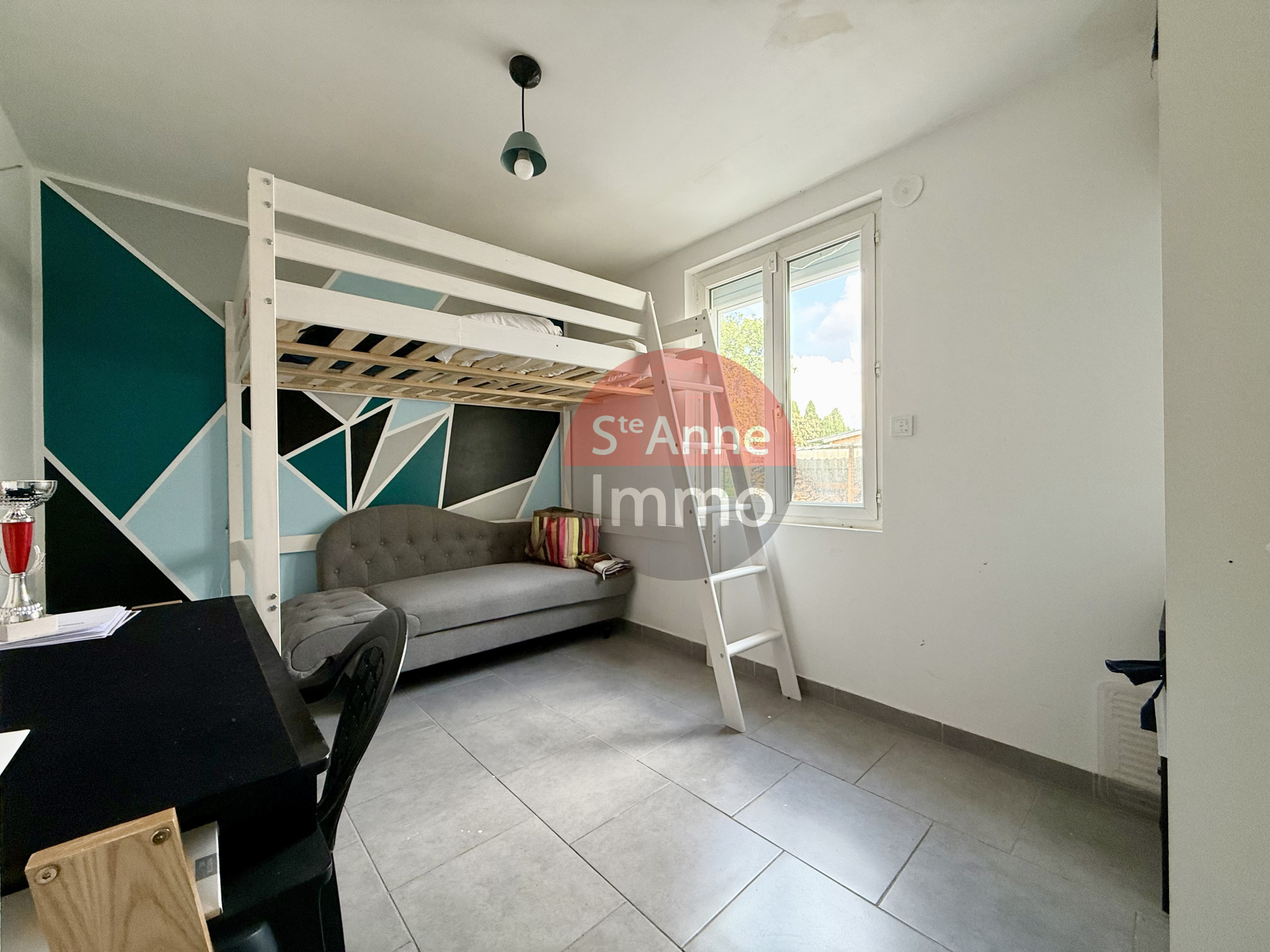 Immo80 – L'immobilier à Amiens et dans la Somme-CERISY – 102 m2 – MAISON INDIVIDUELLE – PLAIN PIED – 3 CHAMBRES – GARAGE – JARDIN – COUR