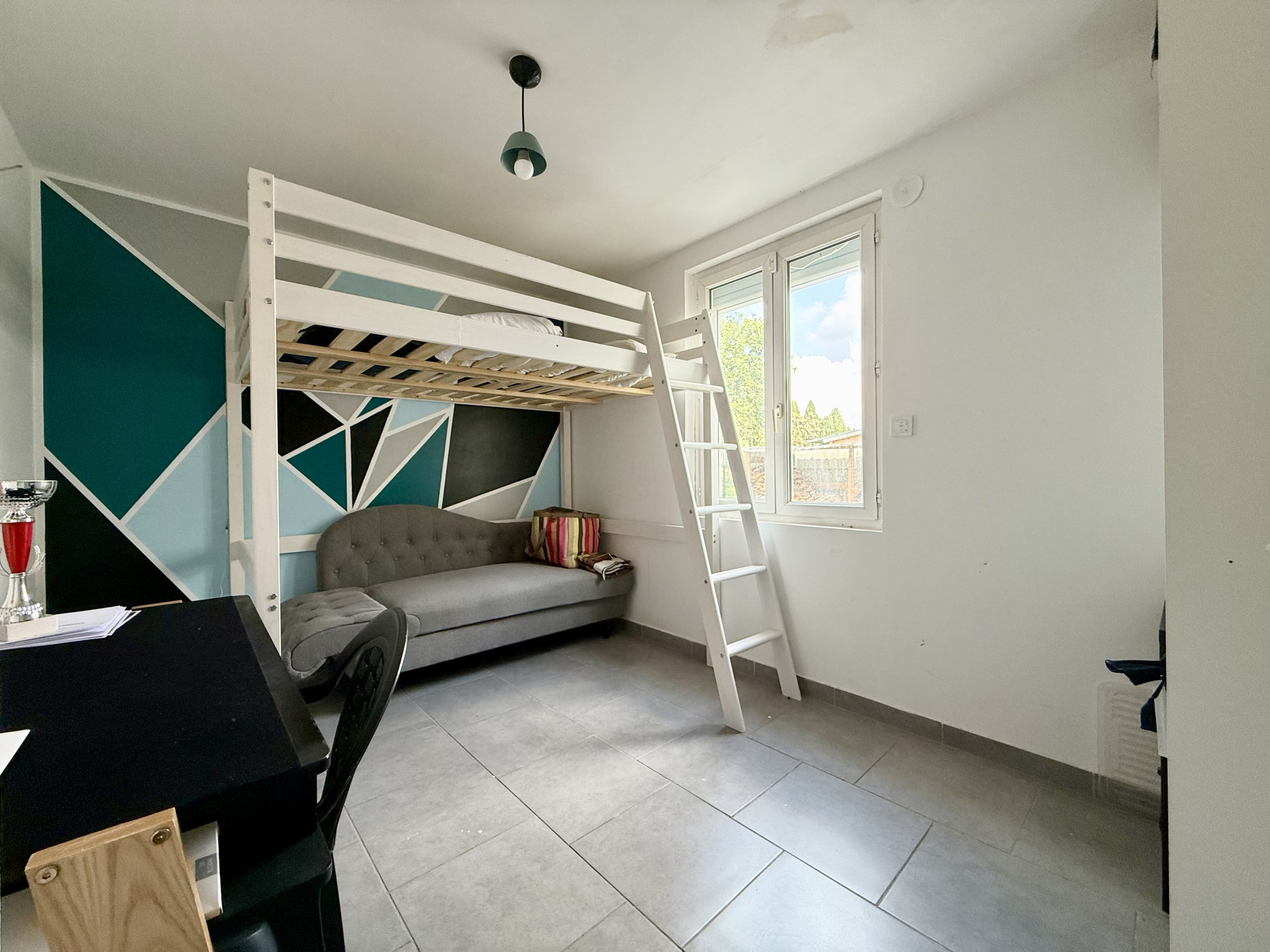 Immo80 – L'immobilier à Amiens et dans la Somme-CERISY – 102 m2 – MAISON INDIVIDUELLE – PLAIN PIED – 3 CHAMBRES – GARAGE – JARDIN – COUR