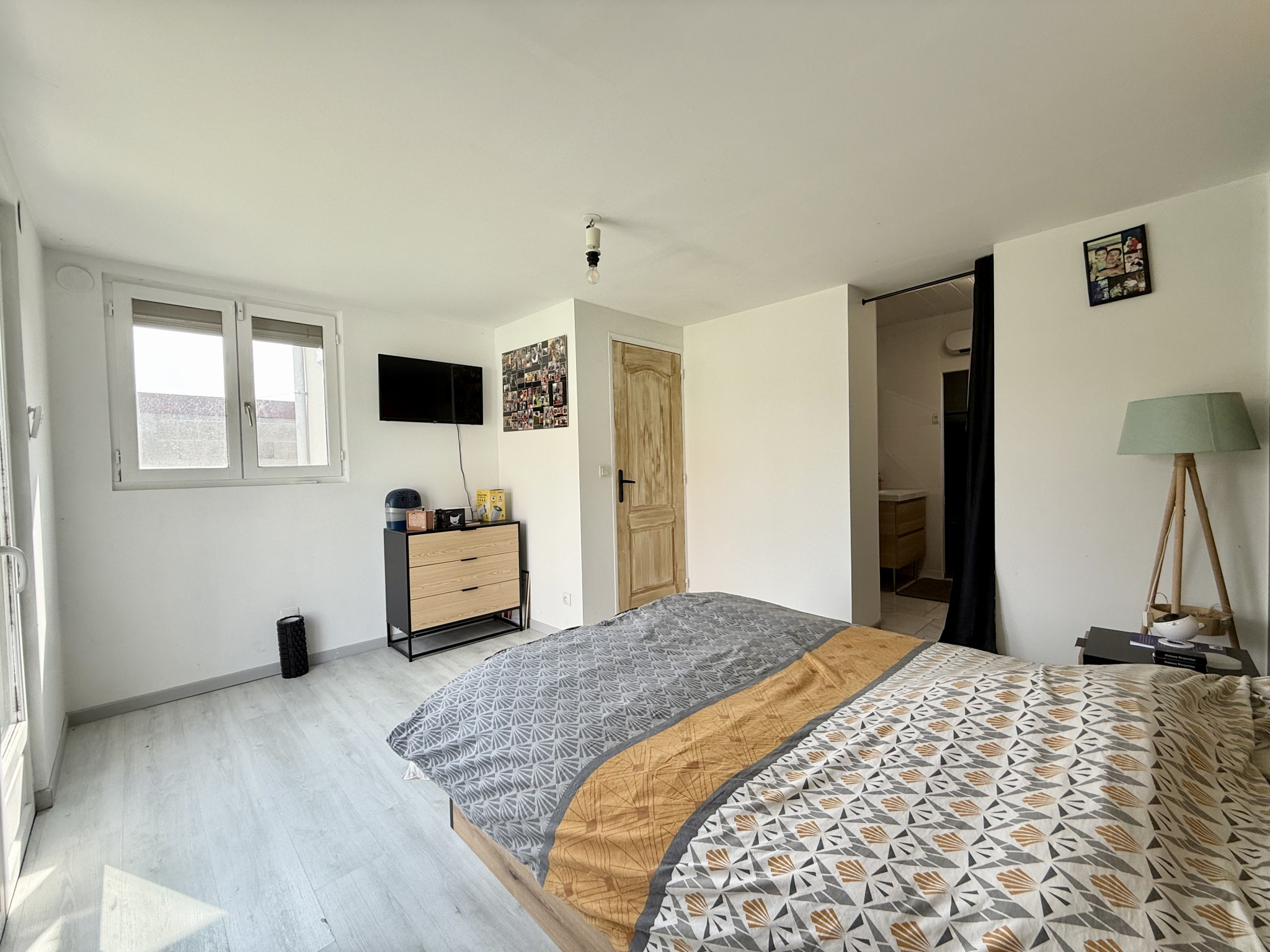 Immo80 – L'immobilier à Amiens et dans la Somme-CERISY – 102 m2 – MAISON INDIVIDUELLE – PLAIN PIED – 3 CHAMBRES – GARAGE – JARDIN – COUR