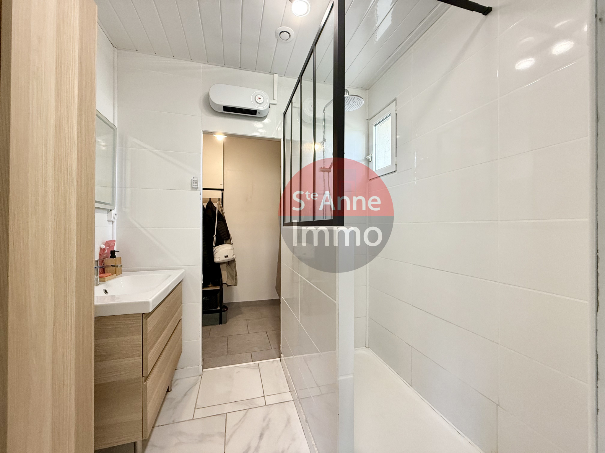 Immo80 – L'immobilier à Amiens et dans la Somme-CERISY – 102 m2 – MAISON INDIVIDUELLE – PLAIN PIED – 3 CHAMBRES – GARAGE – JARDIN – COUR