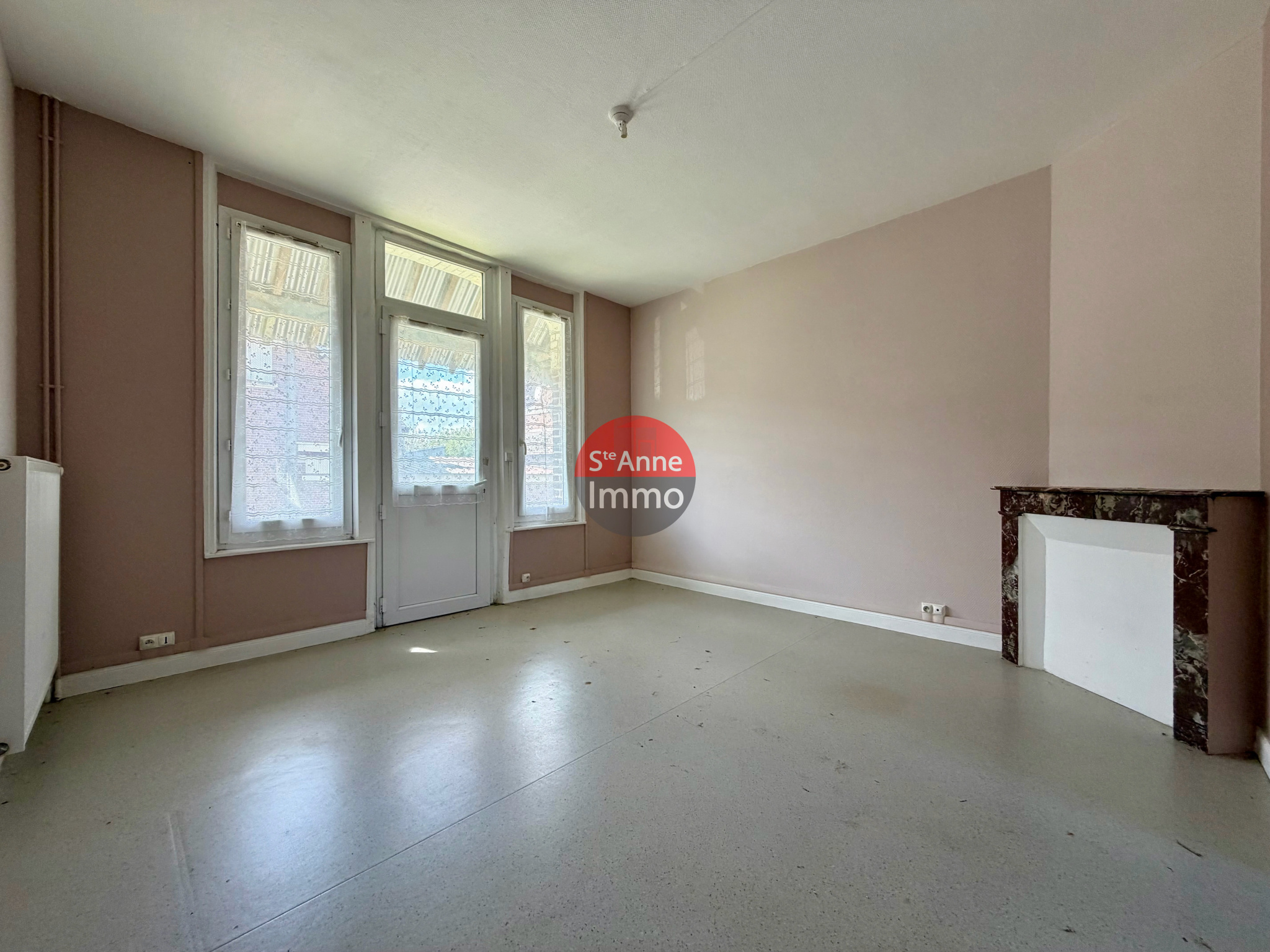 Immo80 – L'immobilier à Amiens et dans la Somme-FLAUCOURT – MAISON MITOYENNE – 57m2 – 2 CHAMBRES – JARDIN