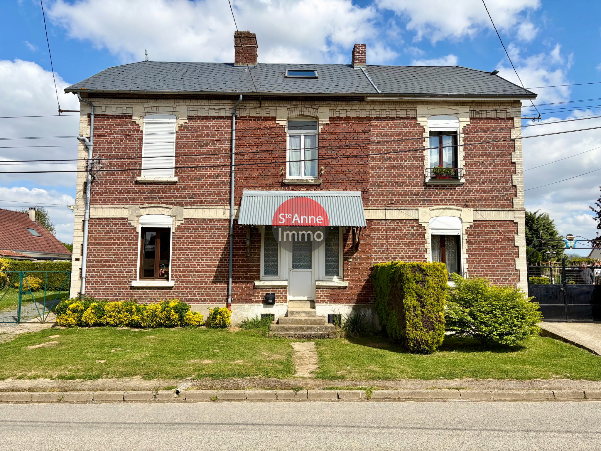 Immo80 – L'immobilier à Amiens et dans la Somme-FLAUCOURT – MAISON MITOYENNE – 57m2 – 2 CHAMBRES – JARDIN