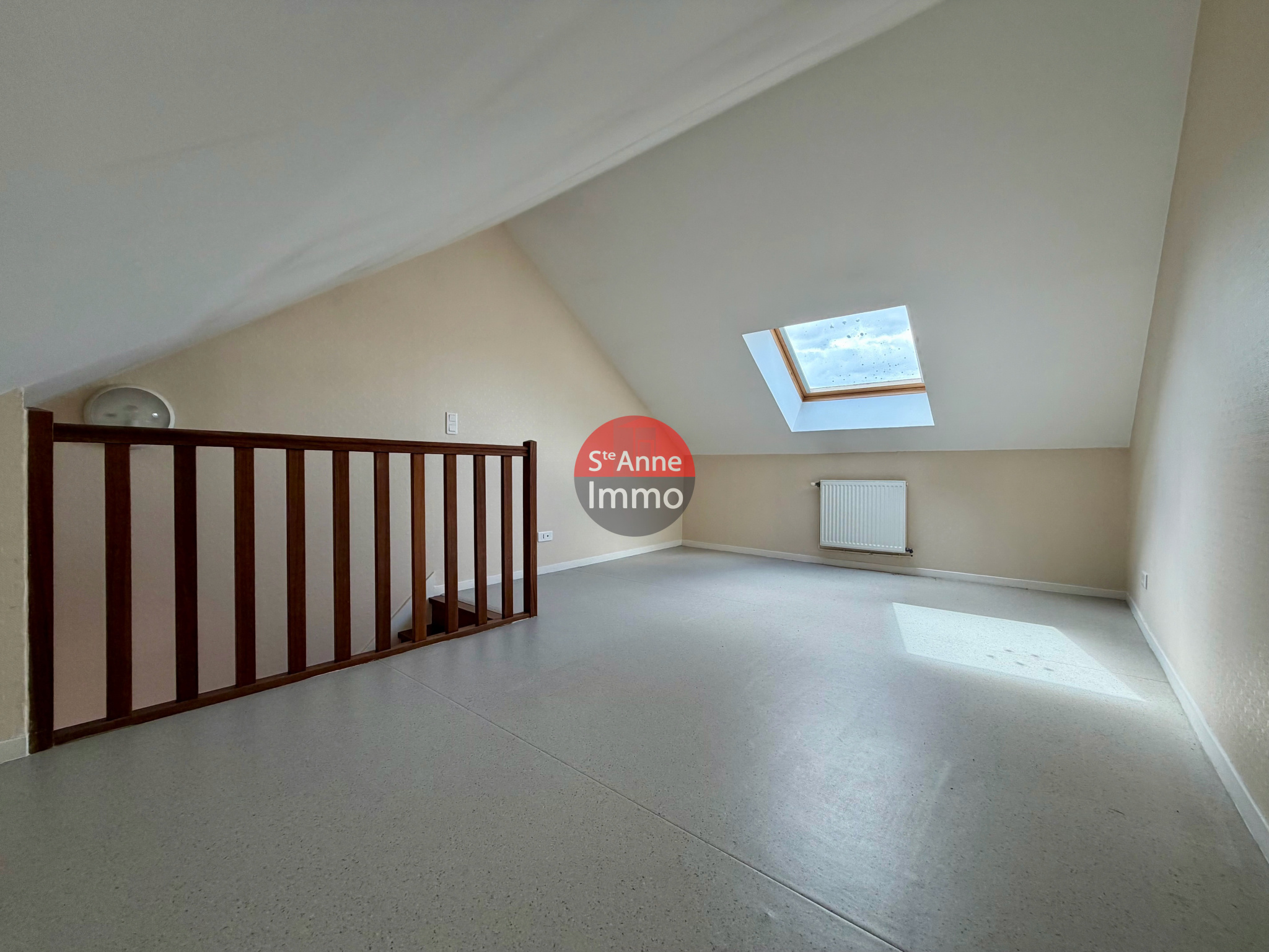 Immo80 – L'immobilier à Amiens et dans la Somme-FLAUCOURT – MAISON MITOYENNE – 57m2 – 2 CHAMBRES – JARDIN