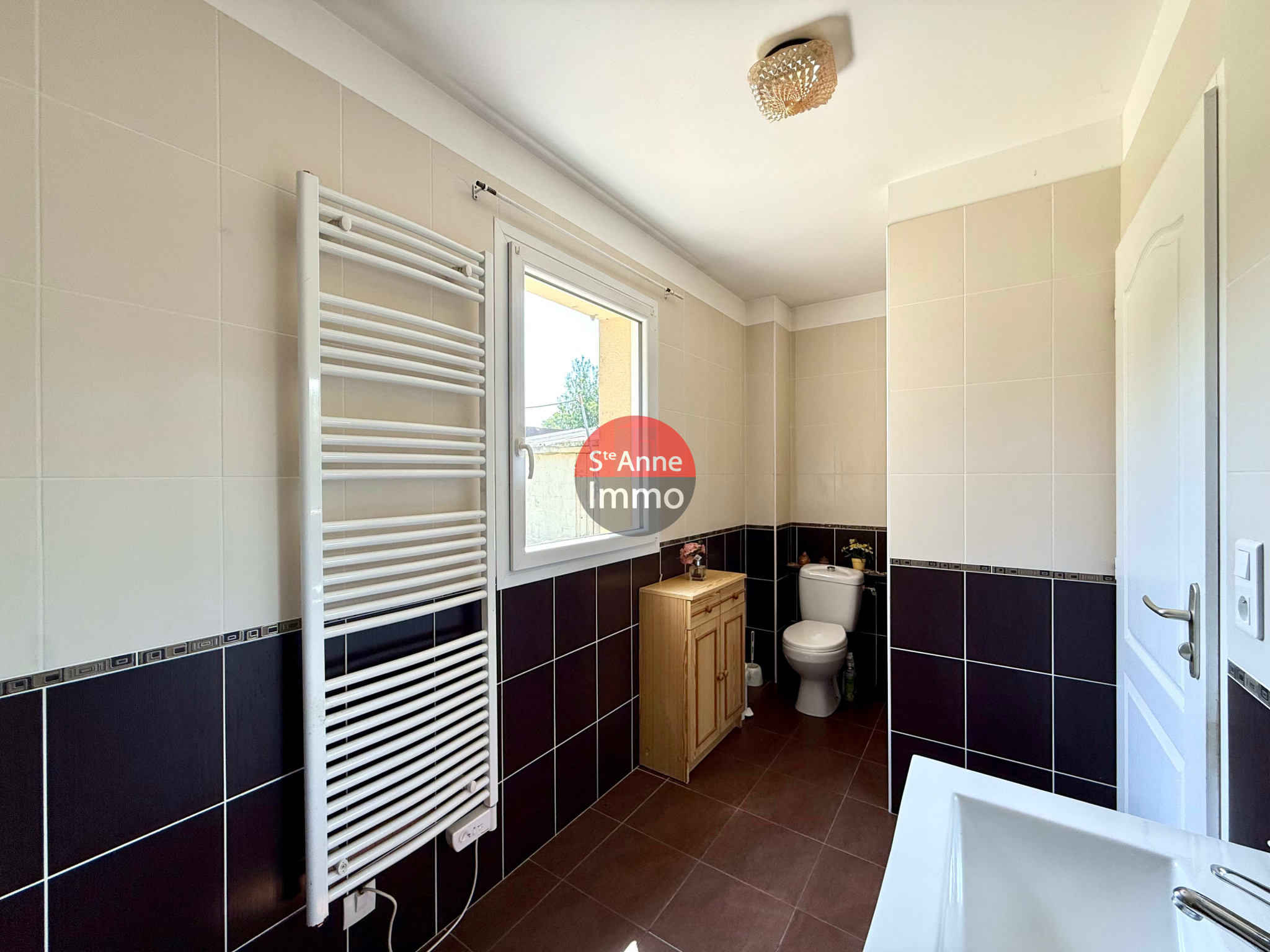 Immo80 – L'immobilier à Amiens et dans la Somme-SOLENTE – MAISON INDIVIDUELLE – 136m2 – AUTONOMIE DE PLAIN PIED – 4 CHAMBRES – GARAGE – DEPENDANCES