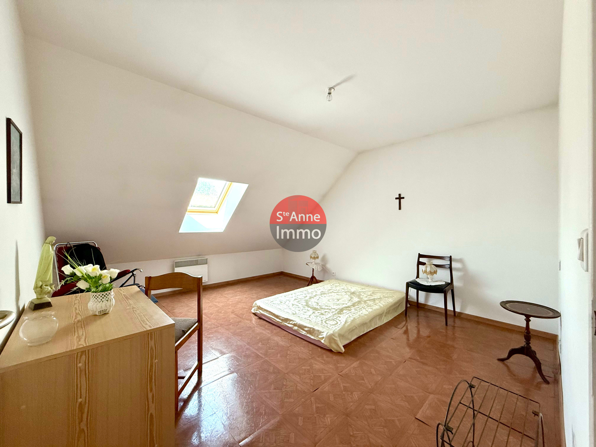 Immo80 – L'immobilier à Amiens et dans la Somme-SOLENTE – MAISON INDIVIDUELLE – 136m2 – AUTONOMIE DE PLAIN PIED – 4 CHAMBRES – GARAGE – DEPENDANCES
