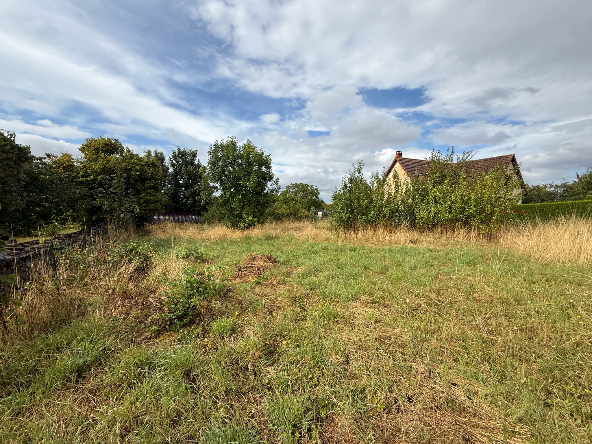 Immo80 – L'immobilier à Amiens et dans la Somme-MONTDIDIER – MAISON INDIVIDUEL + TERRAIN A BATIR – RENOVATION COMPLETE A PREVOIR OU CONSTRUCTION NEUVE