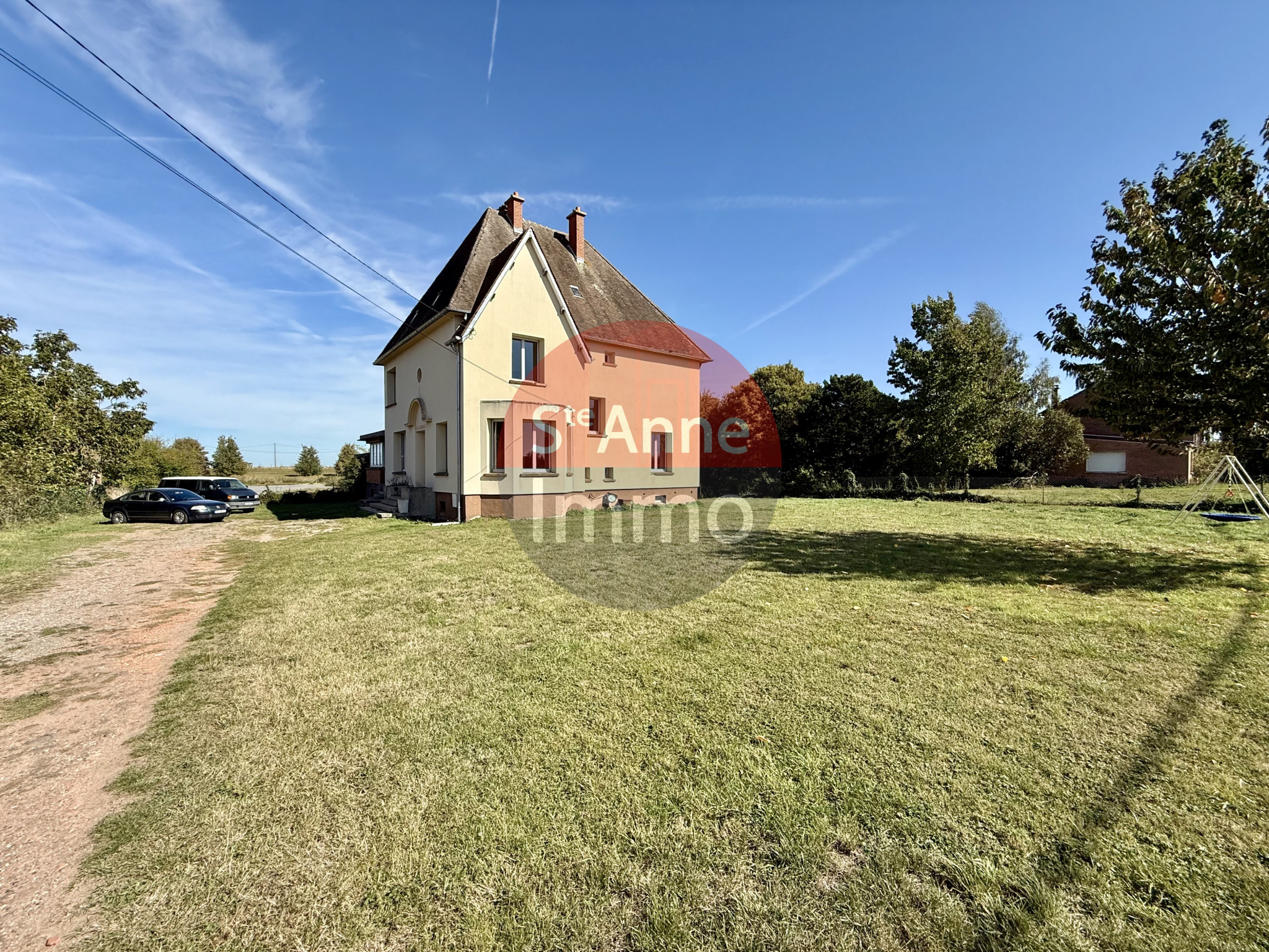 Immo80 – L'immobilier à Amiens et dans la Somme-ROSIERES-EN-SANTERRE – 205m2 – MAISON INDIVIDUELLE – 5 CHAMBRES – GARAGE...