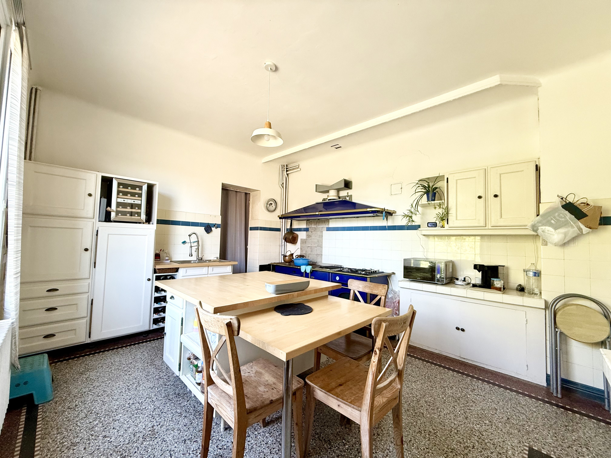 Immo80 – L'immobilier à Amiens et dans la Somme-ROSIERES-EN-SANTERRE – 205m2 – MAISON INDIVIDUELLE – 5 CHAMBRES – GARAGE – CAVE