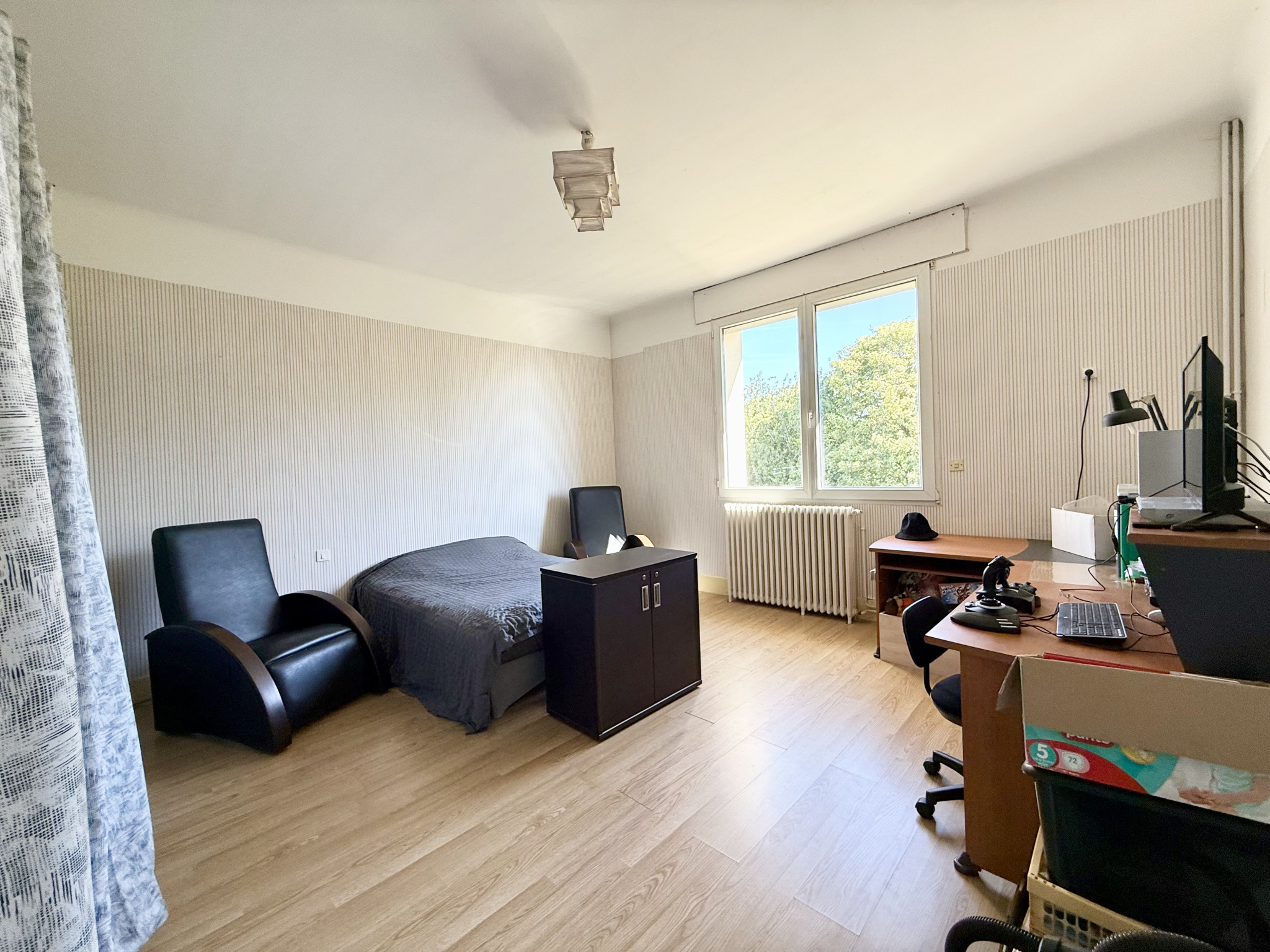 Immo80 – L'immobilier à Amiens et dans la Somme-ROSIERES-EN-SANTERRE – 205m2 – MAISON INDIVIDUELLE – 5 CHAMBRES – GARAGE – CAVE