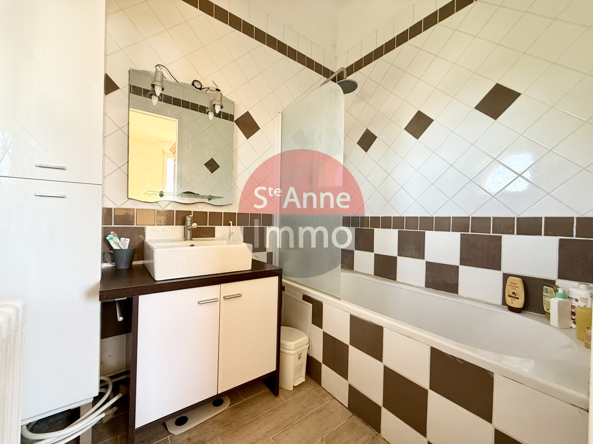 Immo80 – L'immobilier à Amiens et dans la Somme-ROSIERES-EN-SANTERRE – 205m2 – MAISON INDIVIDUELLE – 5 CHAMBRES – GARAGE – CAVE