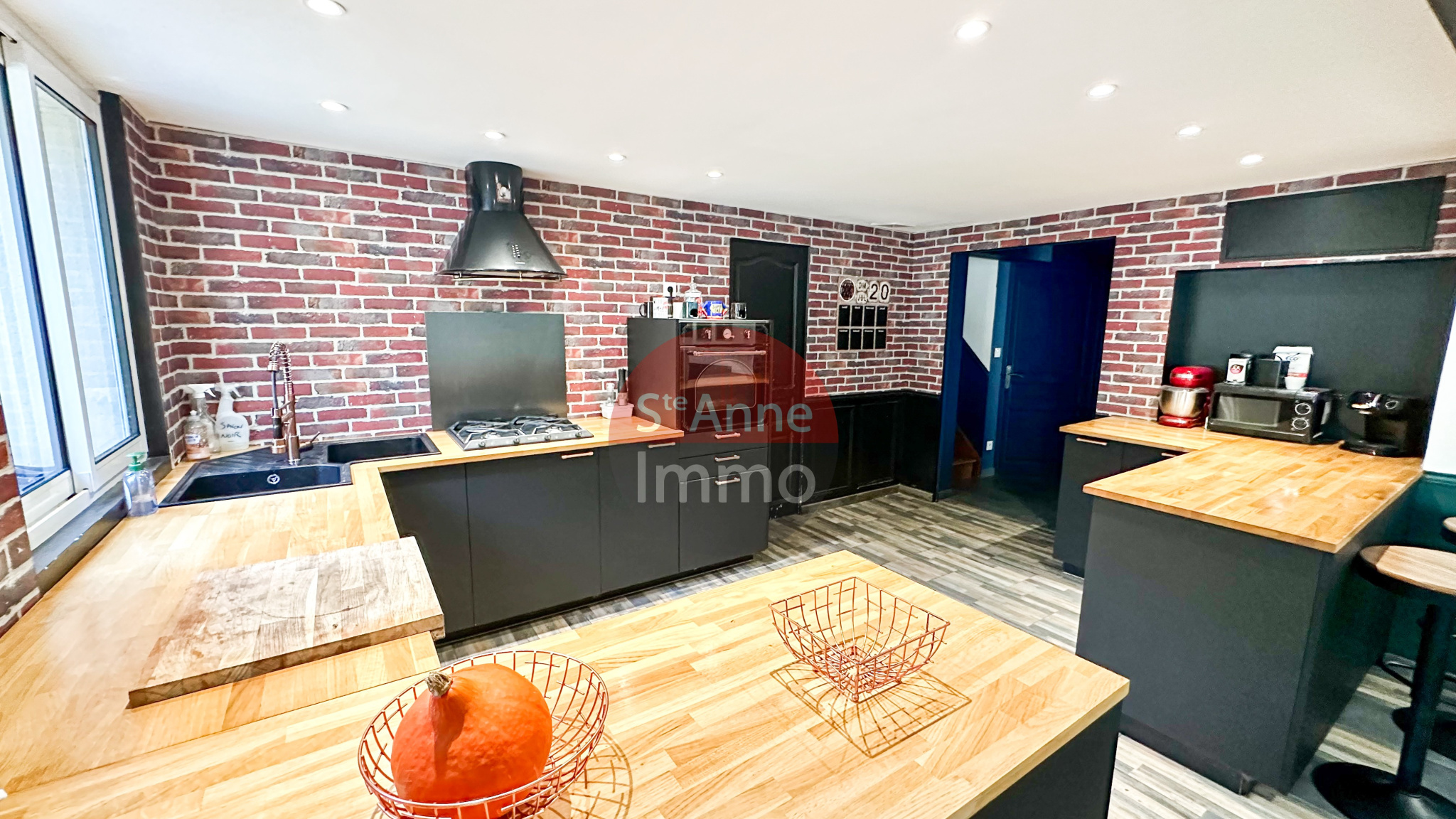 Immo80 – L'immobilier à Amiens et dans la Somme-SAINT-SAUFLIEU – MAISON SEMI-MITOYENNE – 4 CHAMBRES – JARDIN – TERRASSE