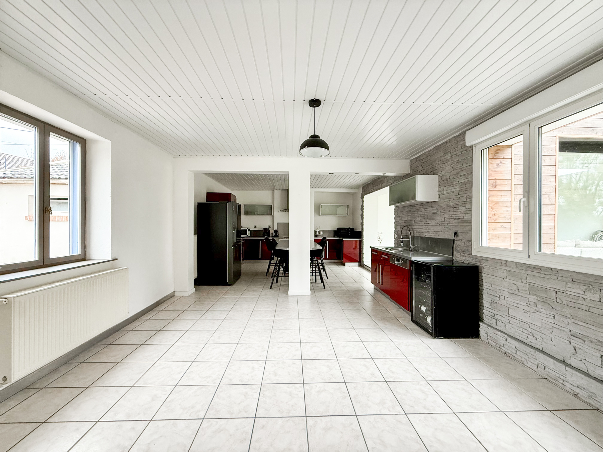 Immo80 – L'immobilier à Amiens et dans la Somme-CAYEUX-EN-SANTERRE – MAISON INDIVIDUELLE – AUTONOMIE DE PLAIN PIED – 5 CHAMBRES – DEPENDANCE – JARDIN – COUR –